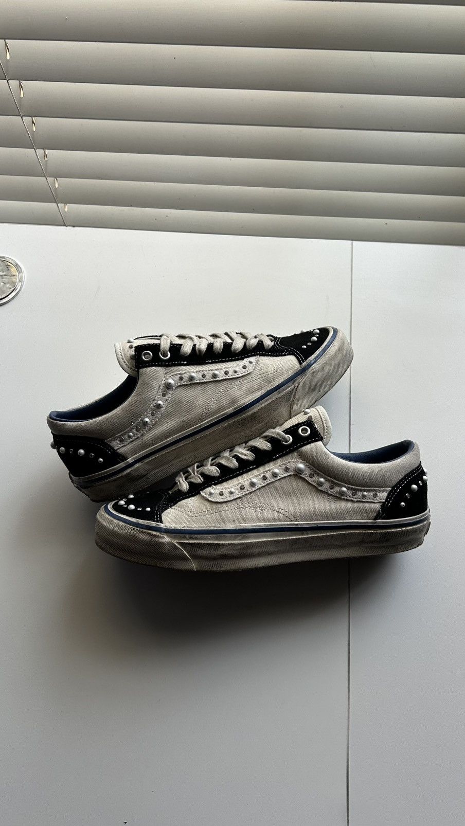 Vans Pearlized Vans Size US 10 / EU 43 - 1 Thumbnail
