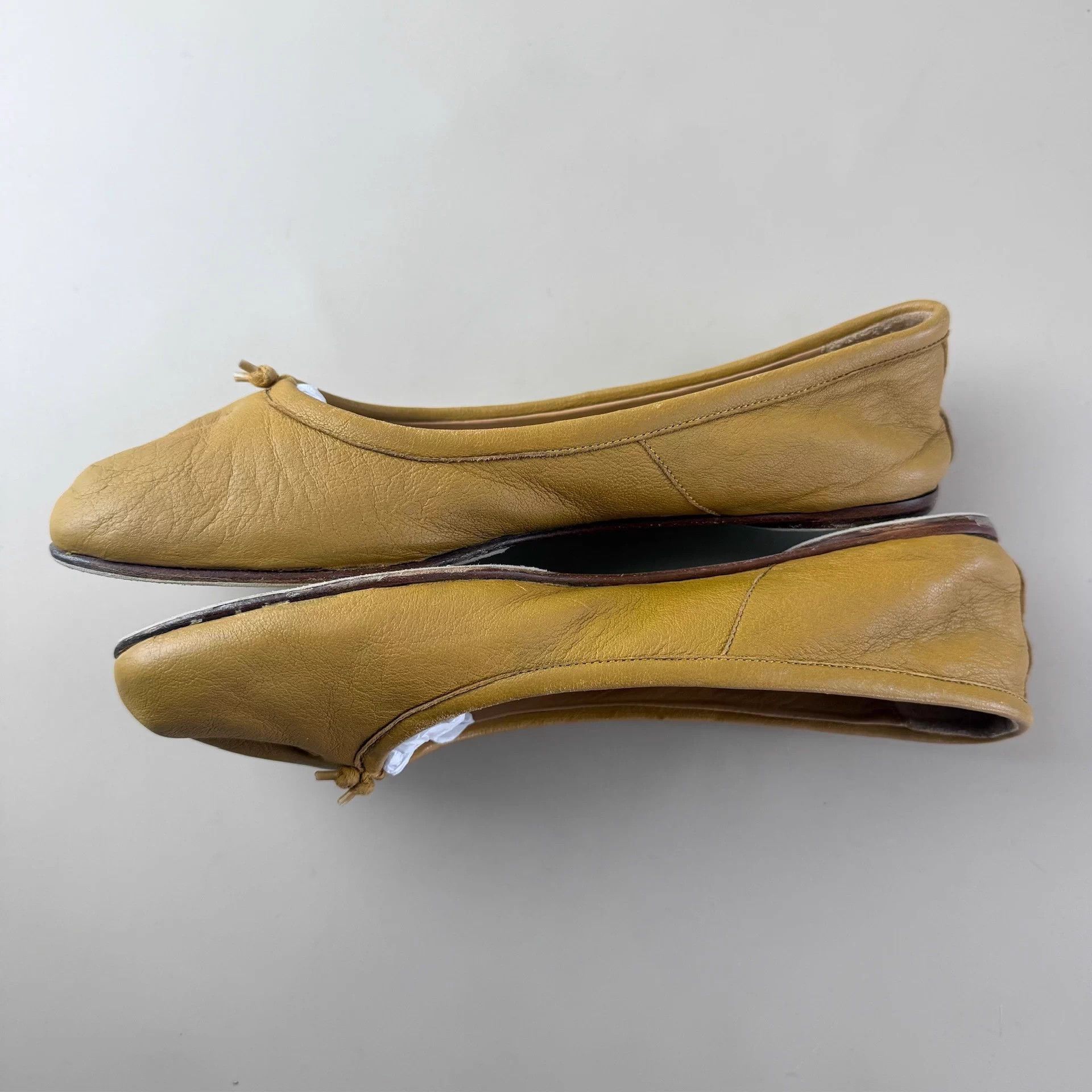 Maison Margiela Maison Margiela Marigold Tabi Low Heel 36 99 New Size US 5 / IT 35 - 5 Thumbnail