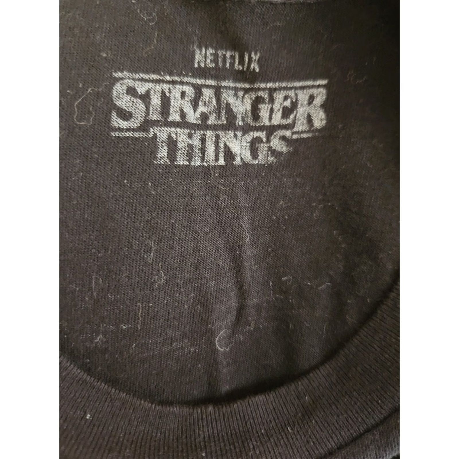 Vintage Netflix Stranger Things Season 4 Black Short Sleeve T Shirt M Mens Medium Graphic Print Crew Neck - Netflix Shirt Women? Size US M / EU 48-50 / 2 - 2 Thumbnail