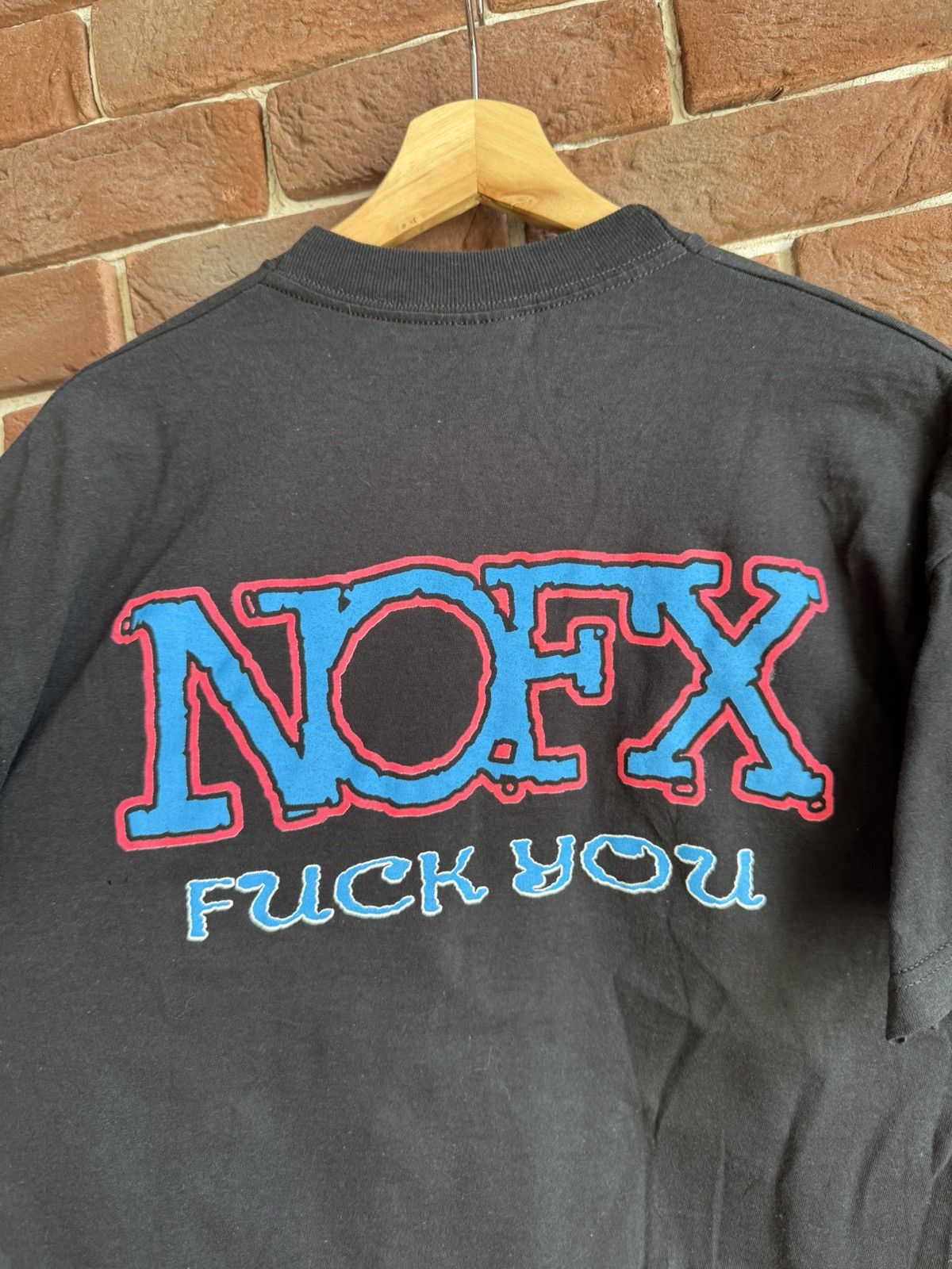 Band Tees Vintage 00s 2002 NOFX Fuck You Punk Hardcore Ban T-Shirt Size US L / EU 52-54 / 3 - 6 Thumbnail