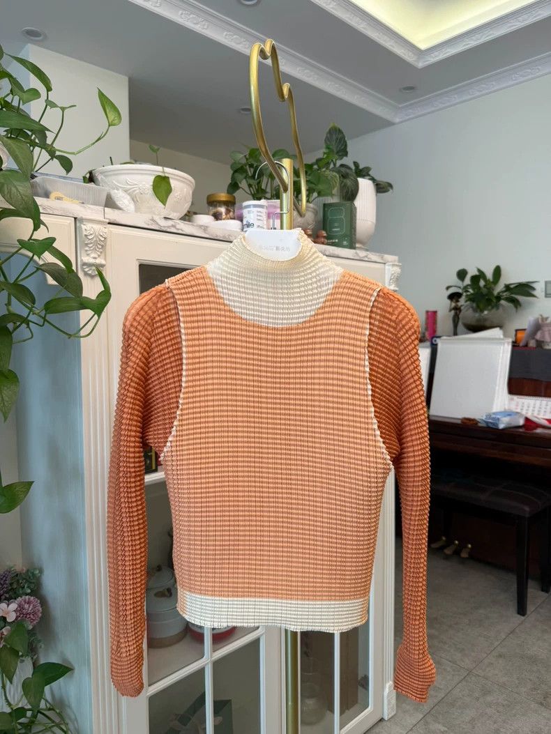 Issey Miyake Issey Miyake Two pieces of bubble sleeve fake Size M / US 6-8 / IT 42-44 - 1 Thumbnail