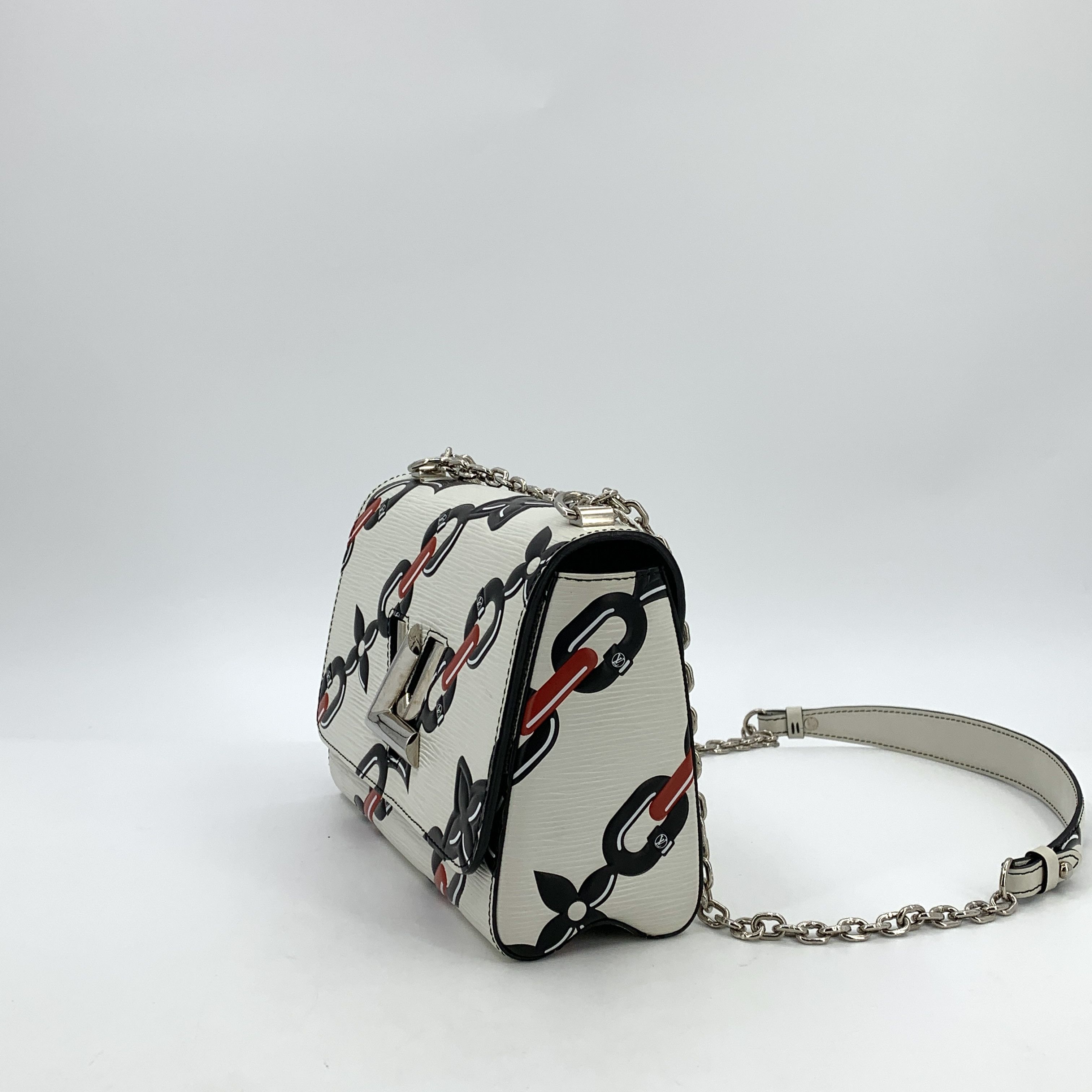 Louis Vuitton Louis Vuitton Chain Bag White Twist Lock Print 23x9x17cm Size ONE SIZE - 8 Thumbnail