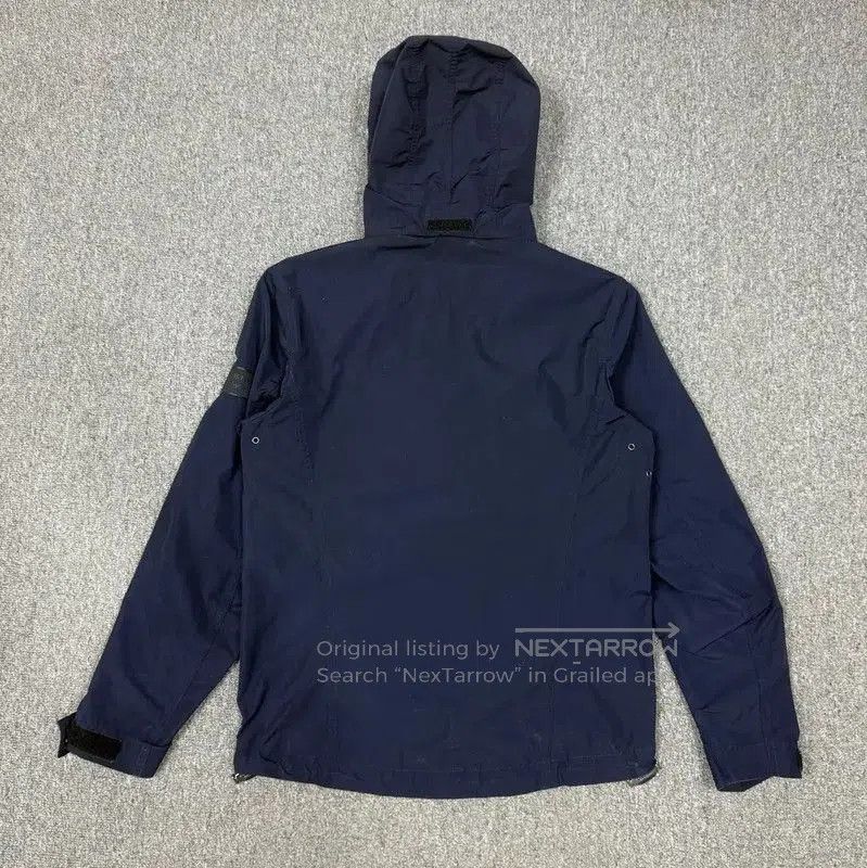 Burberry Burberry M Blue Polyester Men's Outerwear Jacket. Size US M / EU 48-50 / 2 - 2 Thumbnail