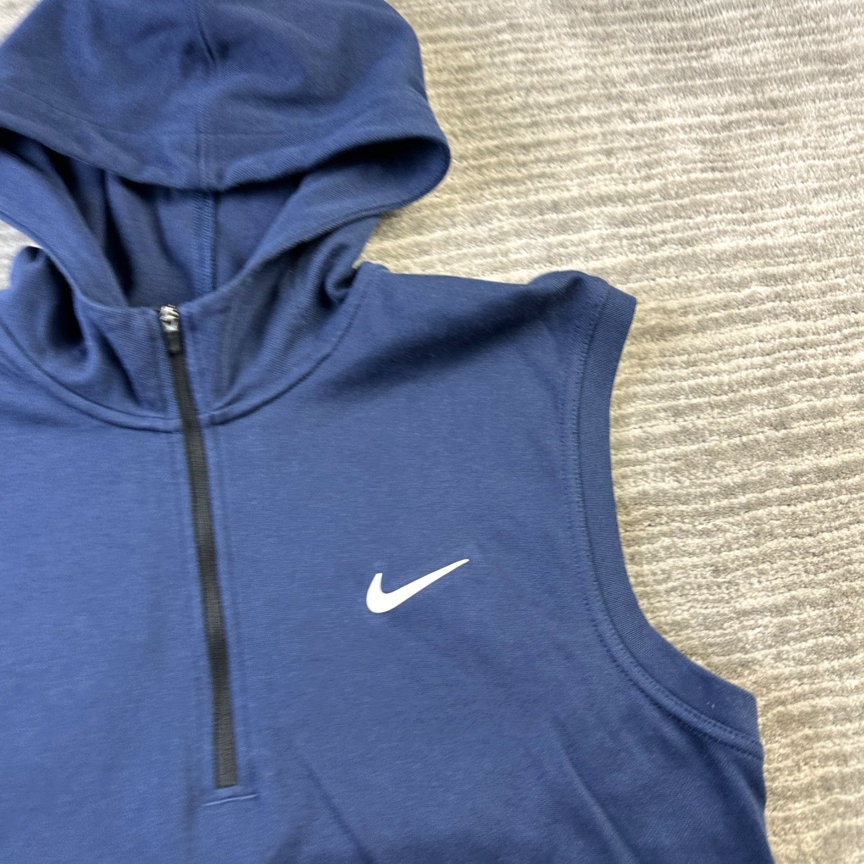 Nike Nike Hoodie Mens M Black Sleeveless Dri-Fit Tour Performance Gym & Training Sportswear Pullover Regular Capable of Vintage? No Size US M / EU 48-50 / 2 - 4 Thumbnail