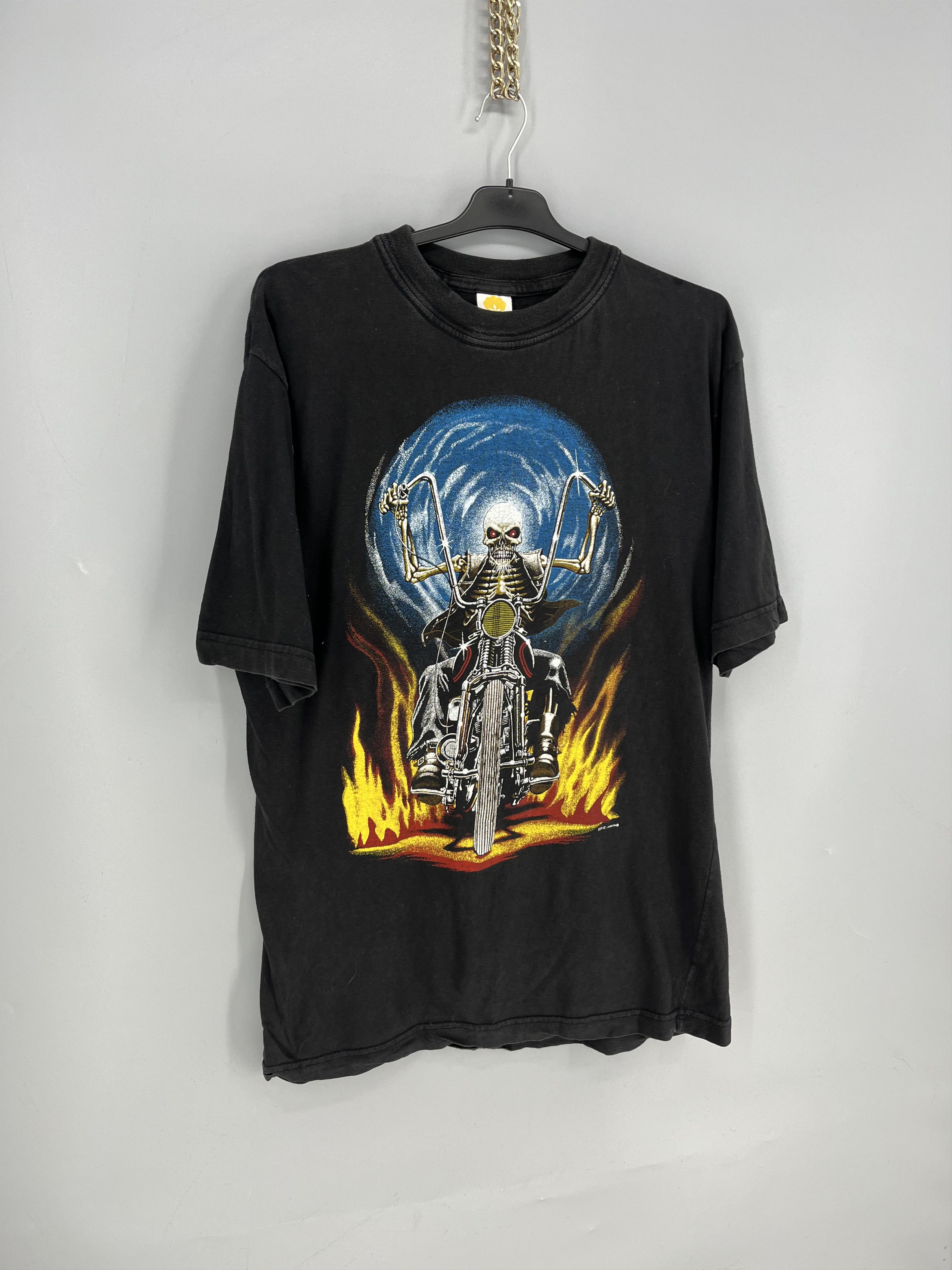 Vintage Vintage Zip It London Skull Motorcycle Graphic T-Shirt Size US XL / EU 56 / 4 - 2 Thumbnail