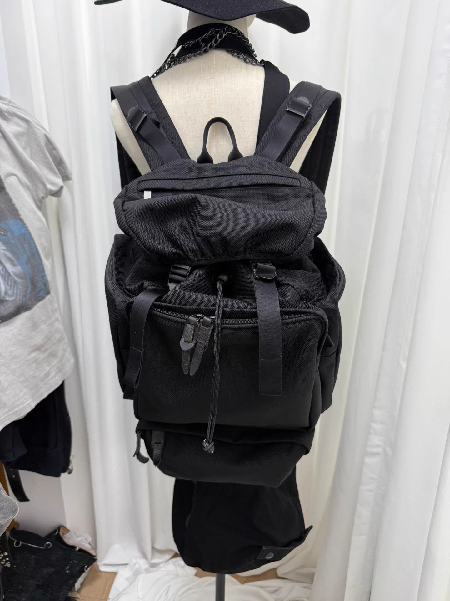Yohji Yamamoto Yohji Yamamoto Pour Homme 3D Pocket - Unbeatable quality Size ONE SIZE - 2 Thumbnail