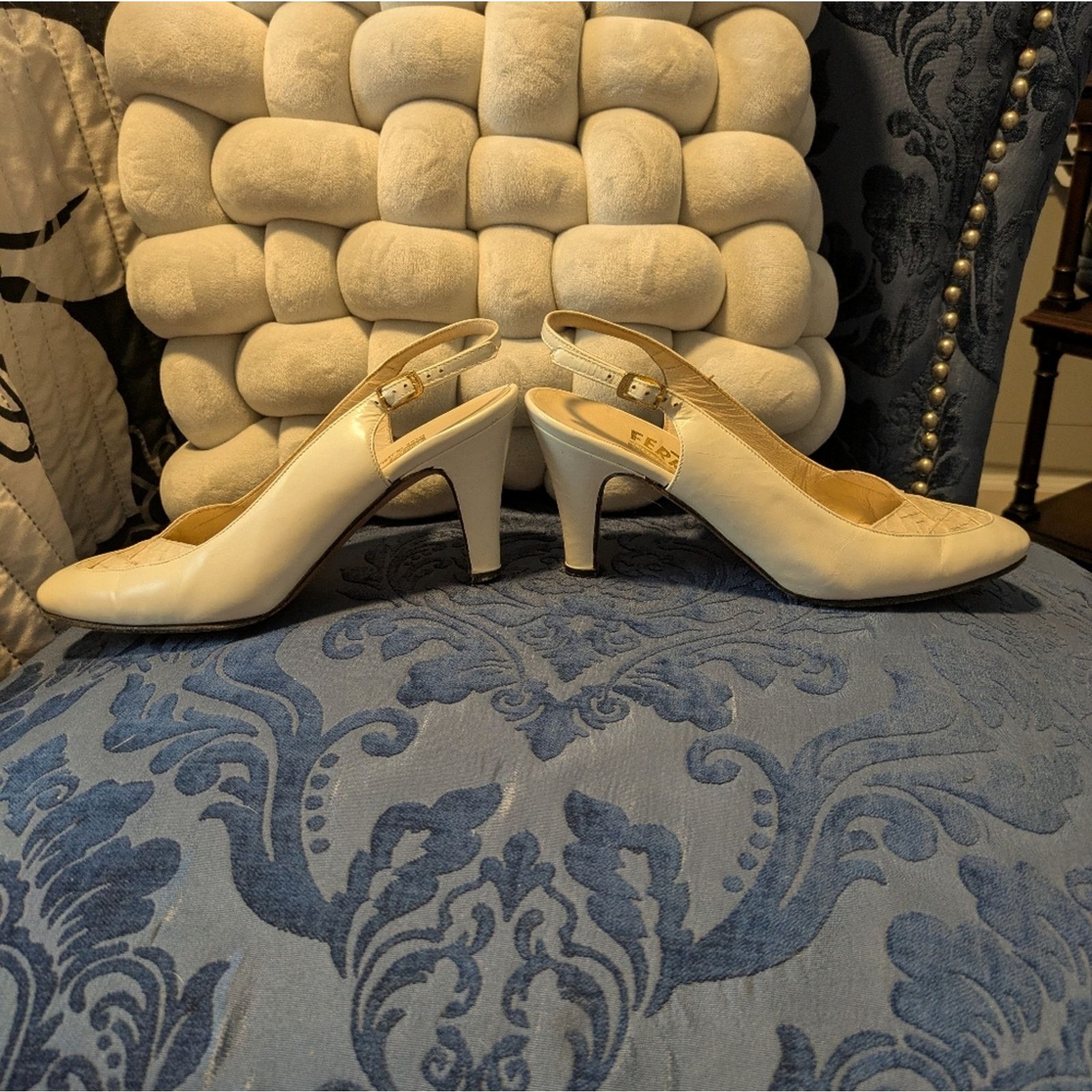 Salvatore Ferragamo Vintage Salvatore Ferragamo Slingback Cream Heels Size 5 Size US 5 / IT 35 - 3 Thumbnail