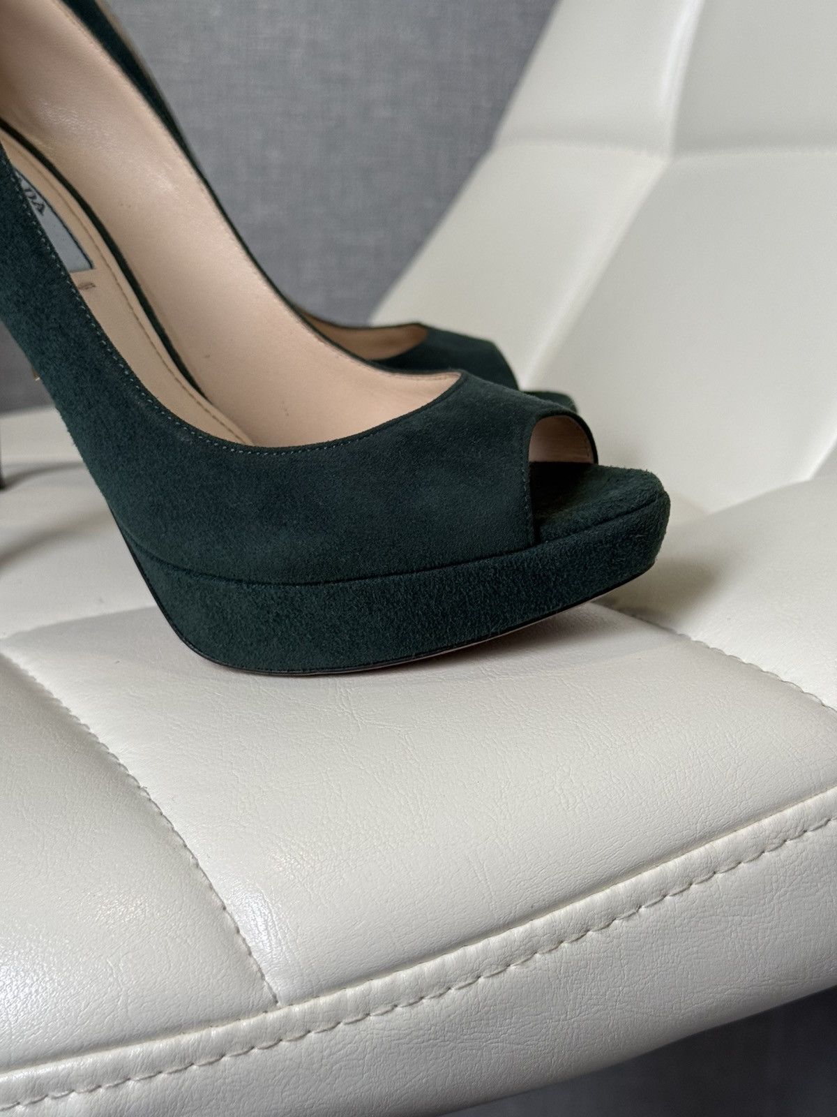 Prada Prada Green Suede Platform Peep Toe Stiletto High Heel Pumps Size US 7.5 / IT 37.5 - 9 Thumbnail