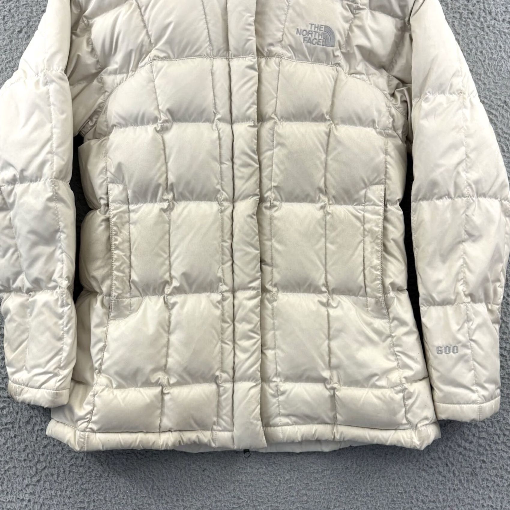 The North Face The North Face Puffer Jacket Womens Small Cream 600 Down Insulated Outerwear Zip Size S / US 4 / IT 40 - 2 Thumbnail