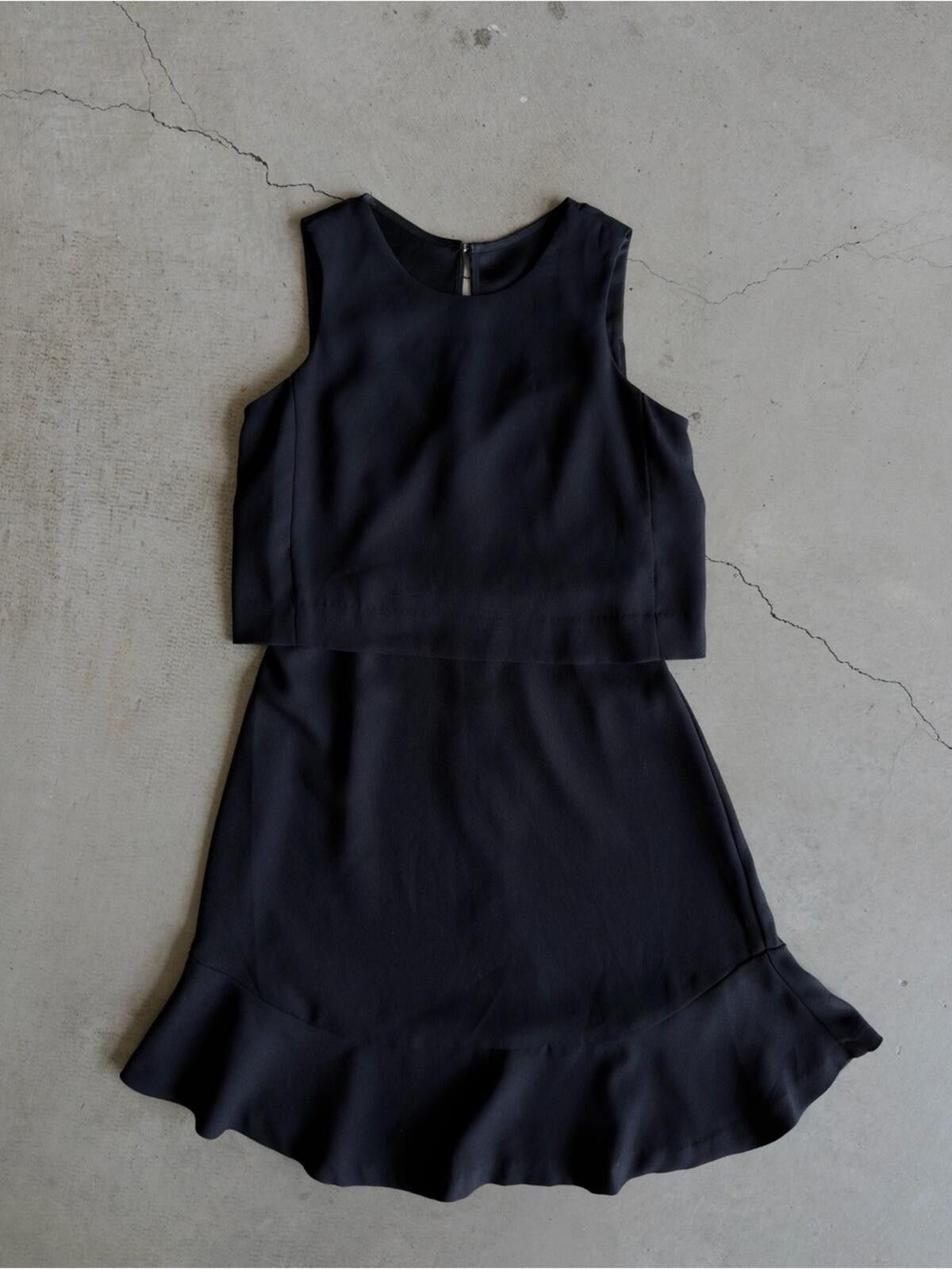 Banana Republic Banana Republic / Crepe Cutout Dress / Black Size XS / US 0-2 / IT 36-38 - 7 Thumbnail