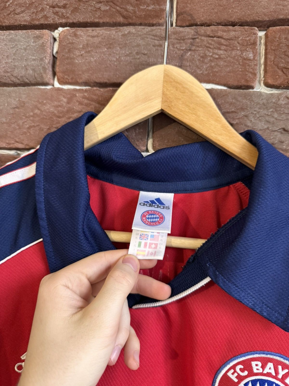 Adidas Rare Vintage 90s Adidas Bayern Munich Jersey Football XL red Size US XL / EU 56 / 4 - 6 Thumbnail