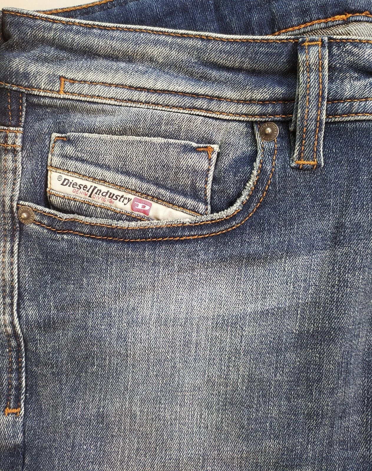 Diesel Diesel 1979 SLEENKER-R L.30 MENS JEANS T/9661 Size US 29 - 4 Thumbnail