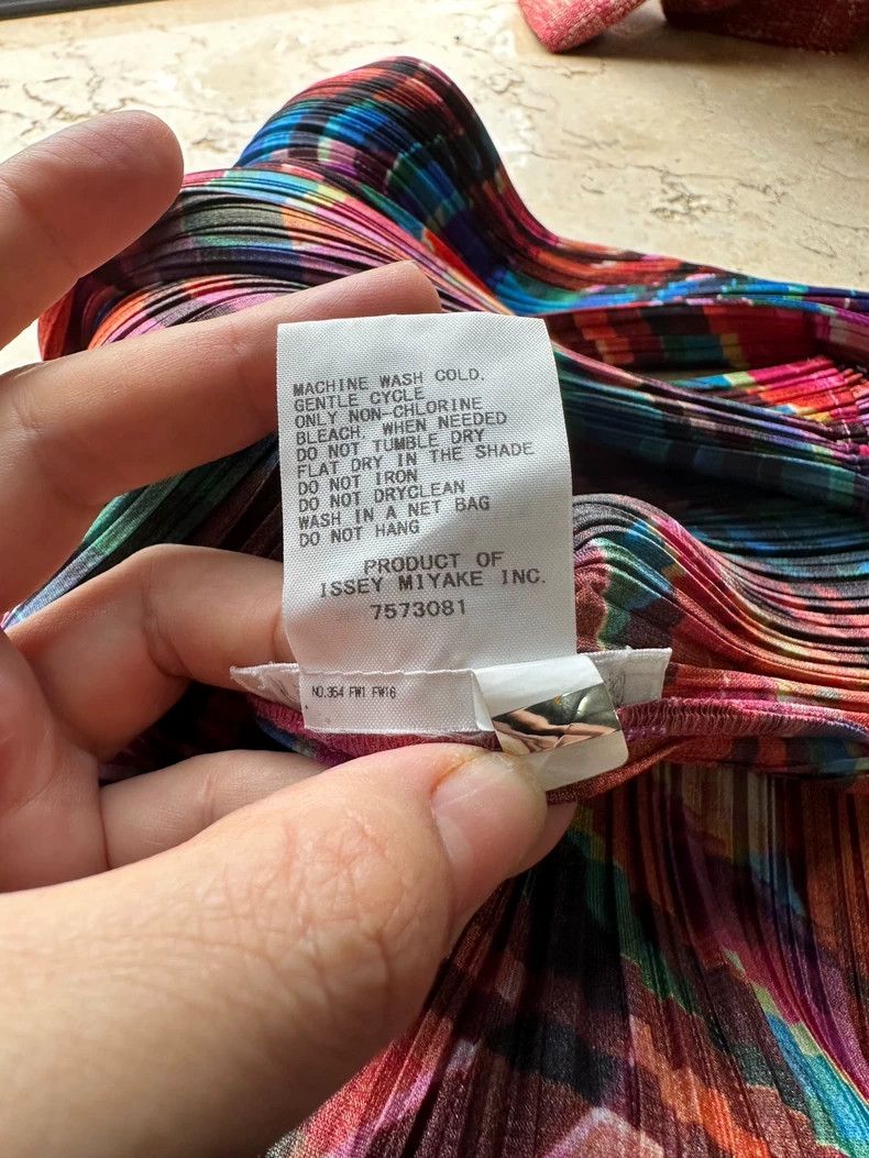 Issey Miyake Issey Miyake Rainbow top Size L / US 10 / IT 46 - 2 Thumbnail