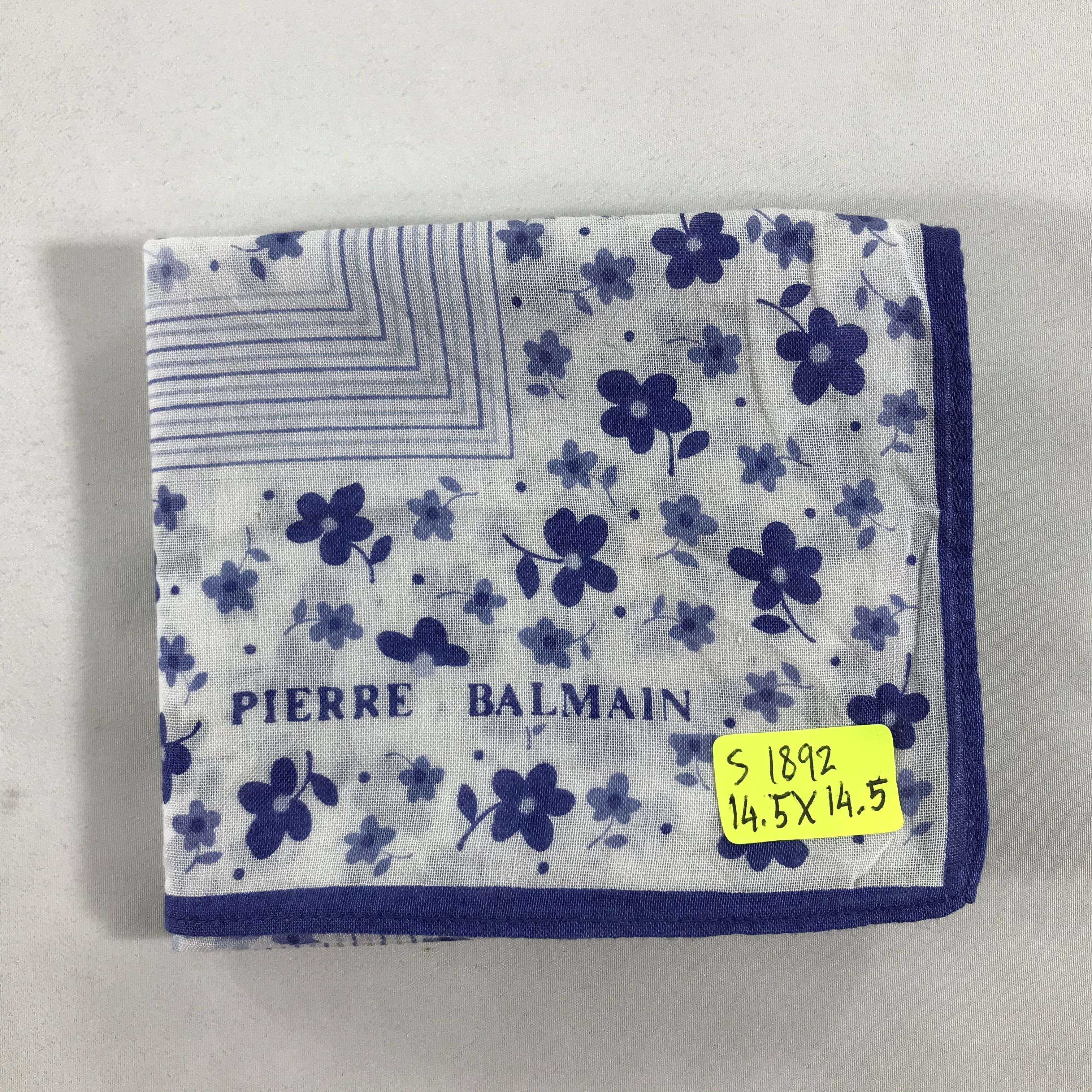 Pierre Balmain × Vintage Pierre Balmain Bandana / Handkerchief / Neckerchief - S1892 Size ONE SIZE - 7 Thumbnail