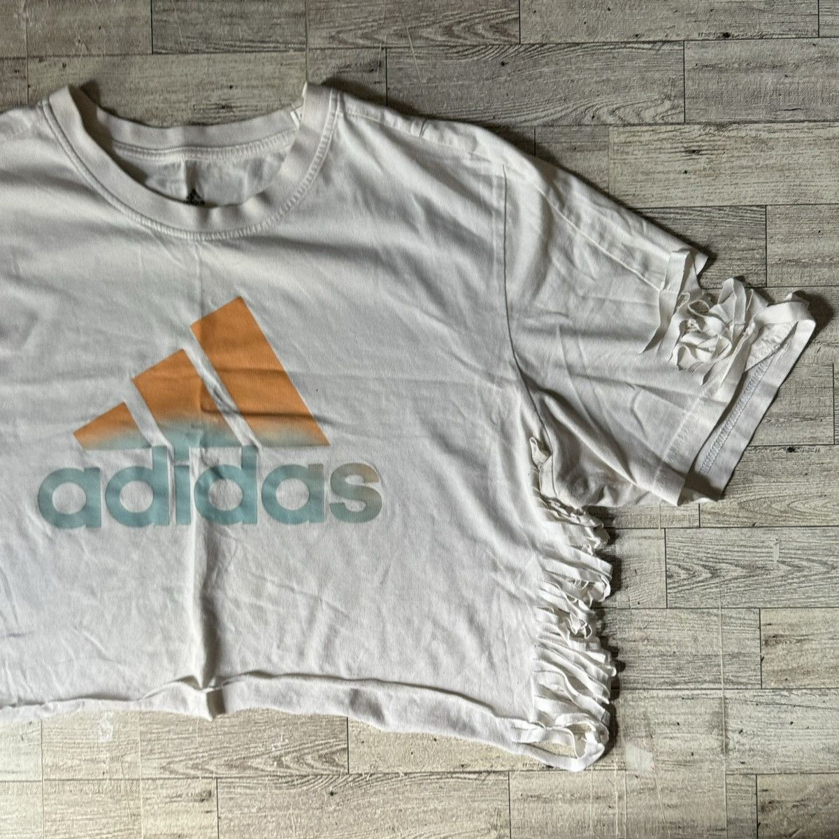 Adidas Adidas, Raw Hem, Sleeve & Side Fringe, Crop Top, Casual Tee Size L / US 10 / IT 46 - 8 Thumbnail