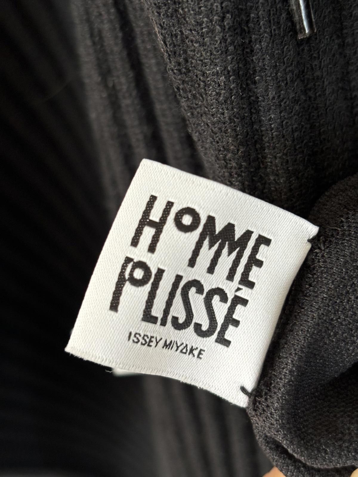 Issey Miyake HOMME PLISSE ISSEY MIYAKE Men's Pleated Polyester Zip Hoodie Size US XXL / EU 58 / 5 - 8 Thumbnail