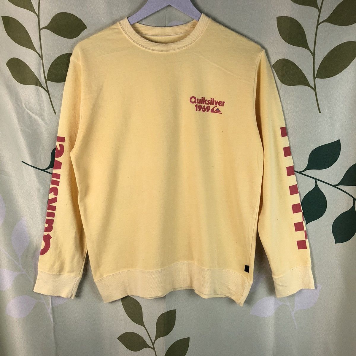 Quiksilver Quiksilver vintage Yellow Sweatshirt #7463 Size US M / EU 48-50 / 2 - 3 Thumbnail