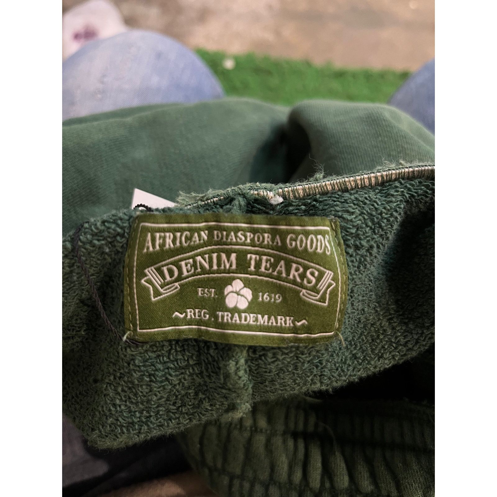 DENIM TEARS Denim Tears University Sweats Green Used Large Size US 36 / EU 52 - 5 Thumbnail