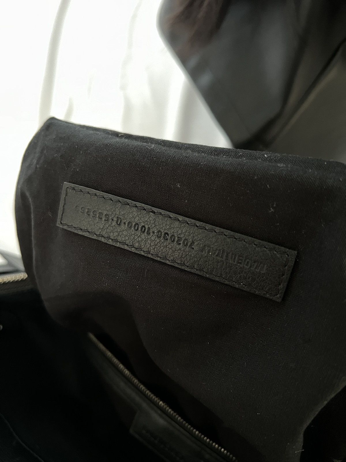 Balenciaga Balenciaga Fall22 Lost Tape Emo Bag Sz. M Size ONE SIZE - 8 Thumbnail