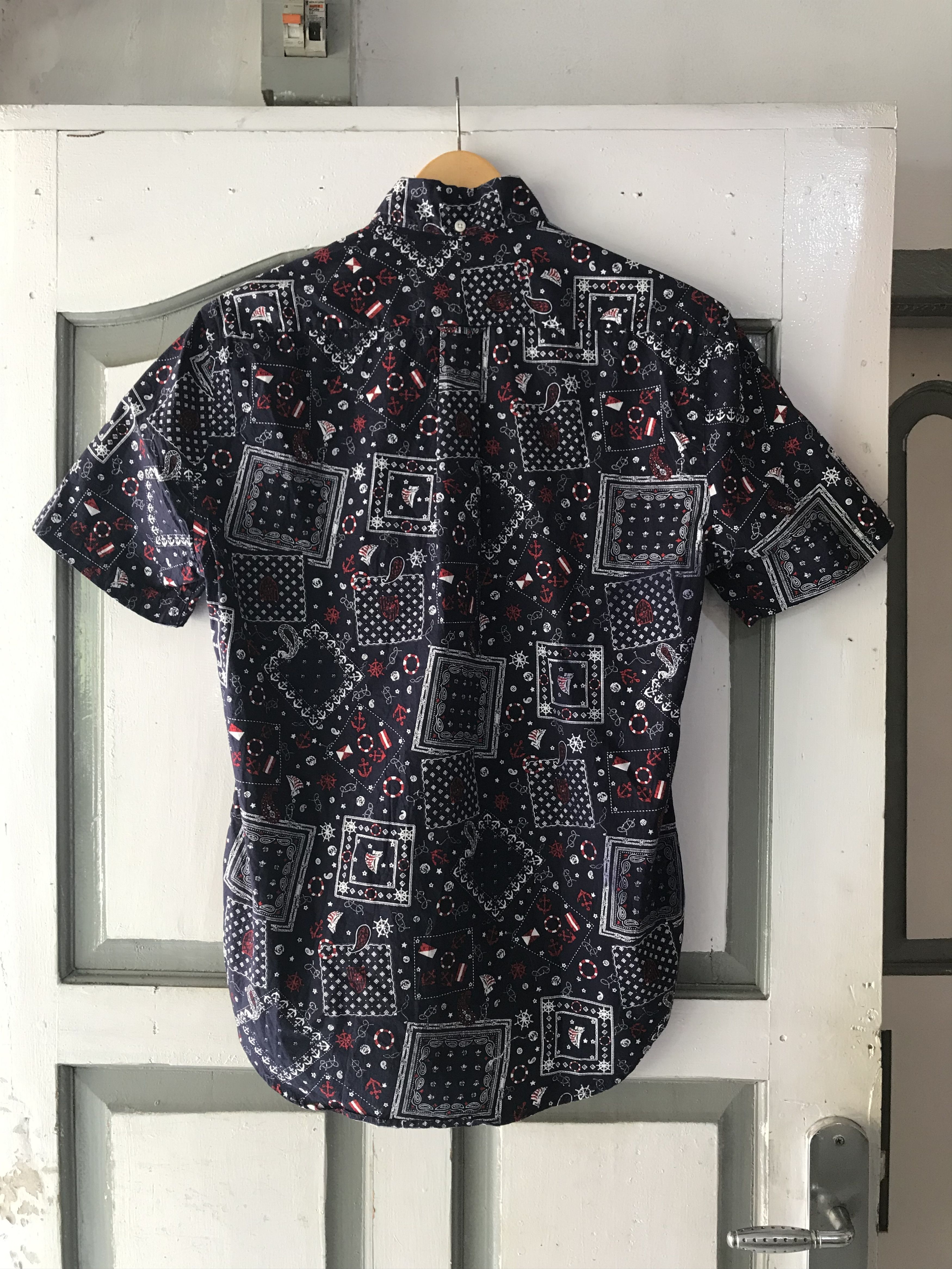 Gitman Bros. × Gitman Bros. Vintage Gitman Bros Vintage Half Button paisley shirts Size US S / EU 44-46 / 1 - 3 Thumbnail