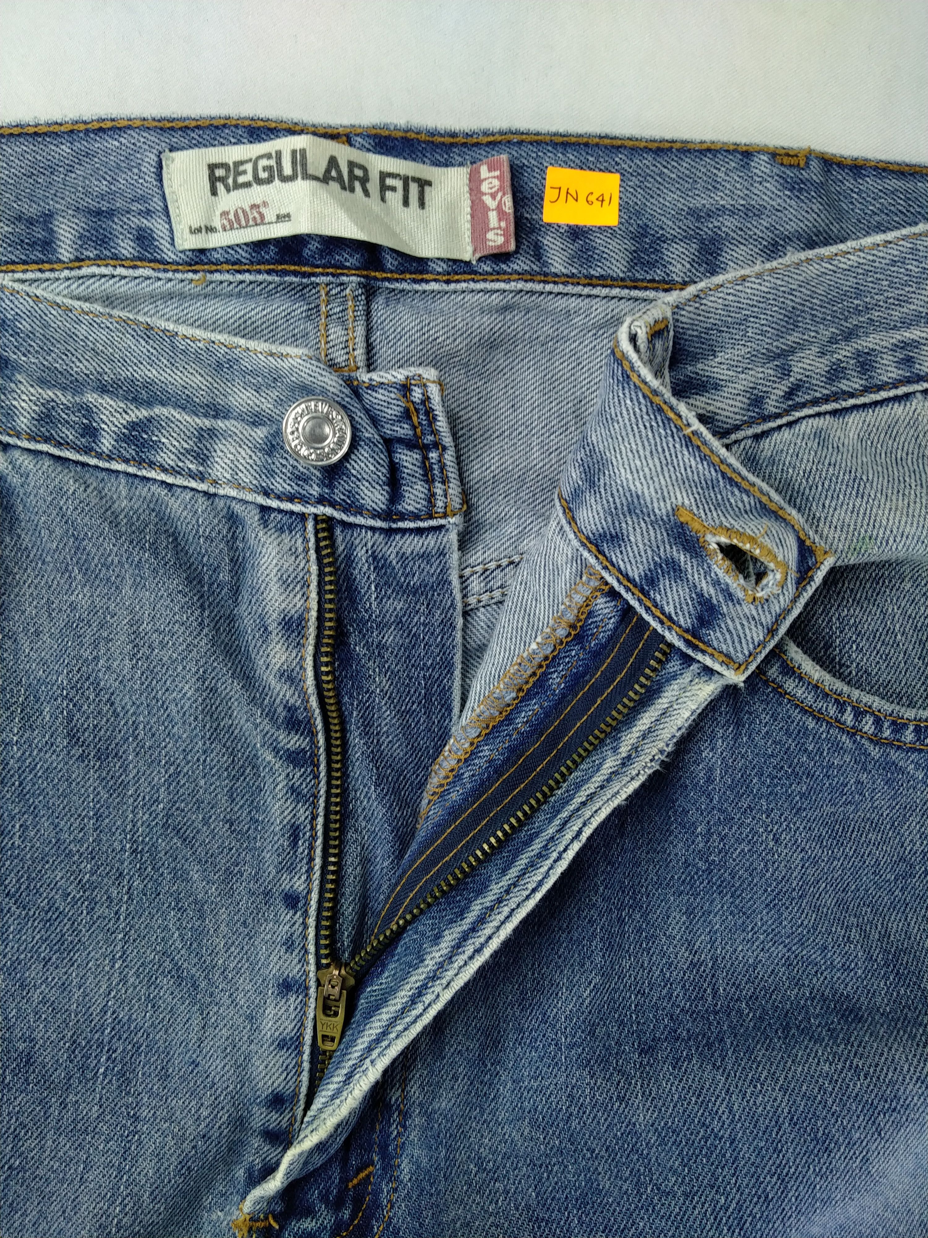 Levi's BlueVintage Levi's 505 Regular Fit Denim 37 x 31.5 -JN641 Size US 37 - 6 Thumbnail