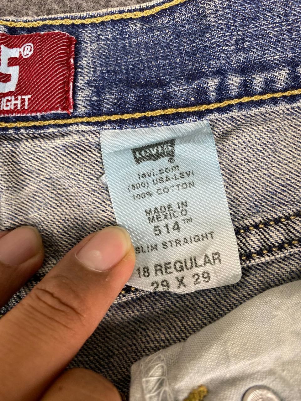 Levi's vintage levis 514 slim straight distressed denim Size US 31 - 14 Thumbnail