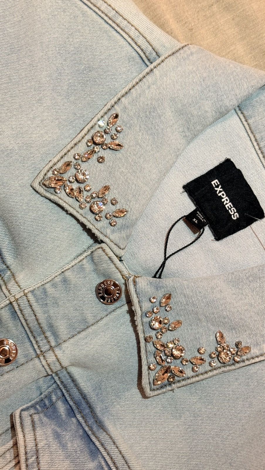 Express Express Women Denim Jacket with Rhinestone Collar – Size XL Size XL / US 12-14 / IT 48-50 - 4 Thumbnail