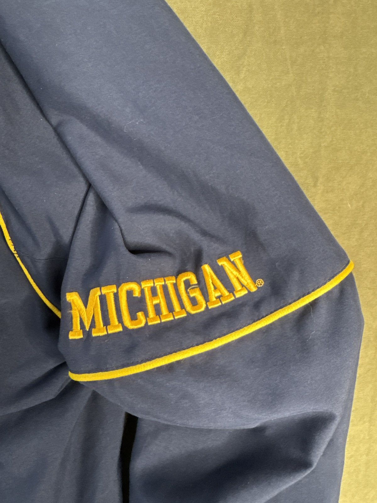 Nike Vintage Nike Michigan Wolverines Windbreaker Navy XL Swoosh Size US XL / EU 56 / 4 - 6 Thumbnail