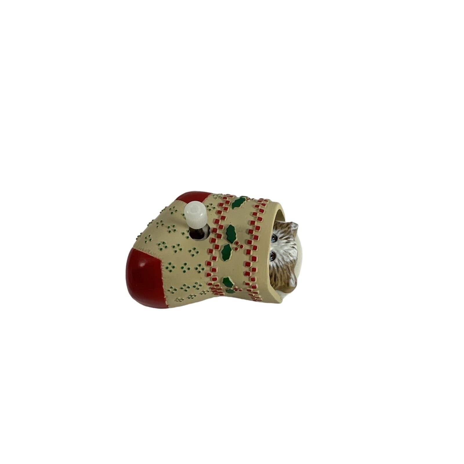 & Other Stories VTG Hallmark WindUp Kitten Christmas Stocking 1990 Brooch Size ONE SIZE - 5 Thumbnail