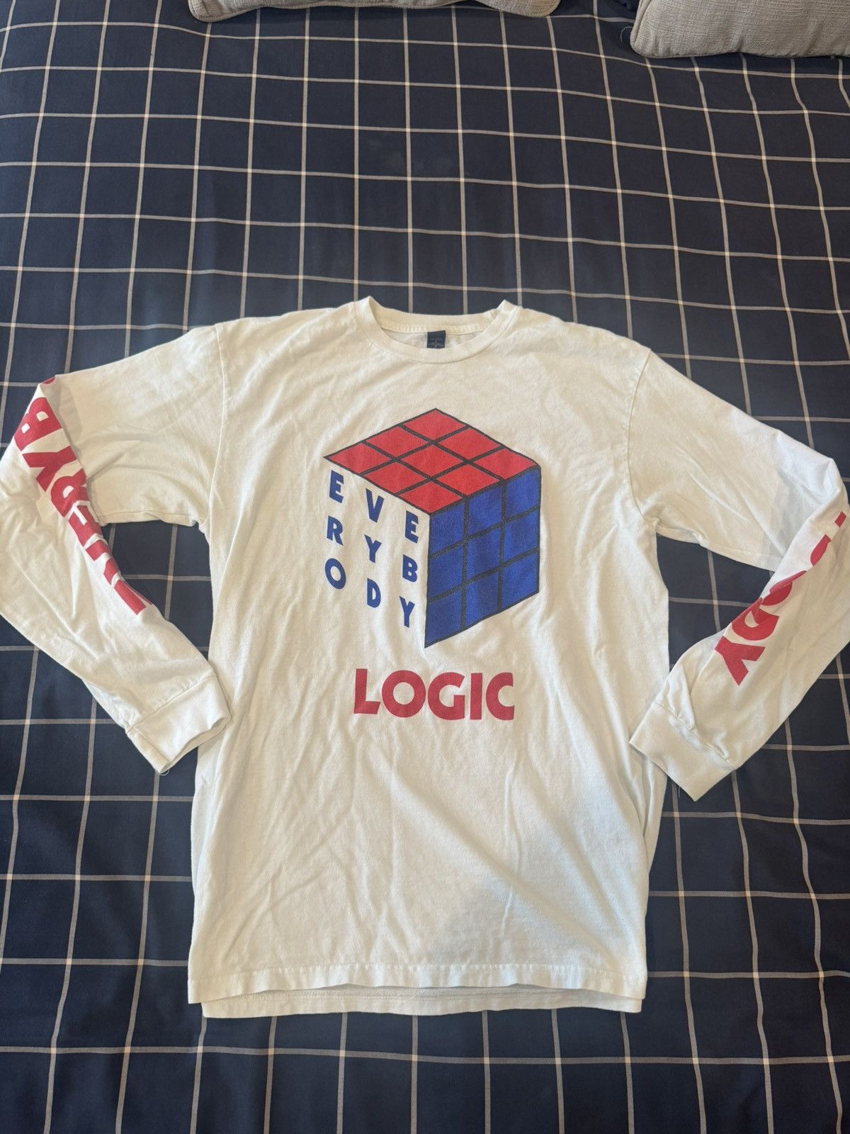 Logic 2017 Logic Everybody UO Graphic TShirt Adult Size Medium Size US L / EU 52-54 / 3 - 1 Thumbnail