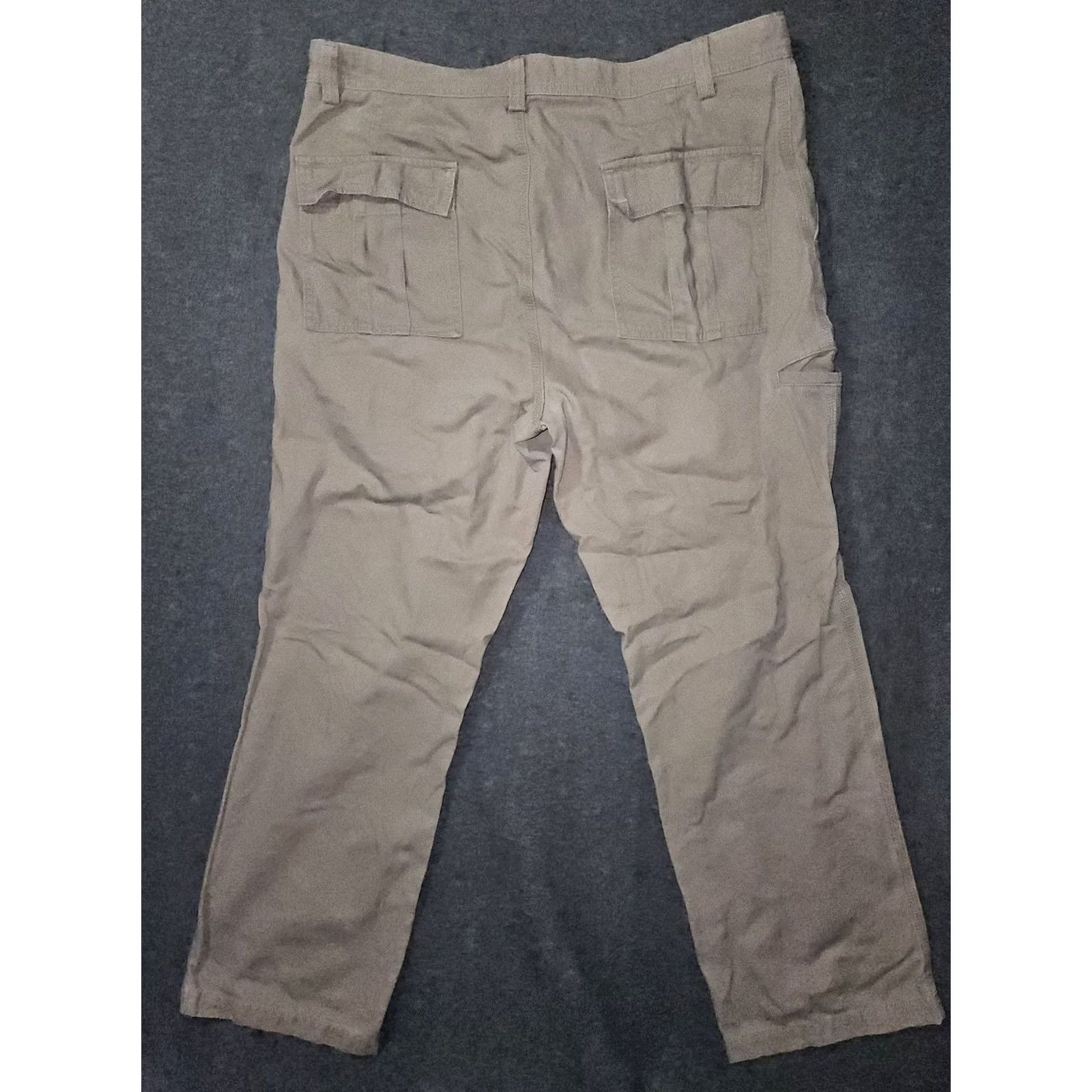 Dockers Dockers Pants Mens 36x30 Khaki Relaxed Fit Cargo Workwear Utility Cotton Jeans-style? No, Pants. Size US 36 / EU 52 - 6 Thumbnail