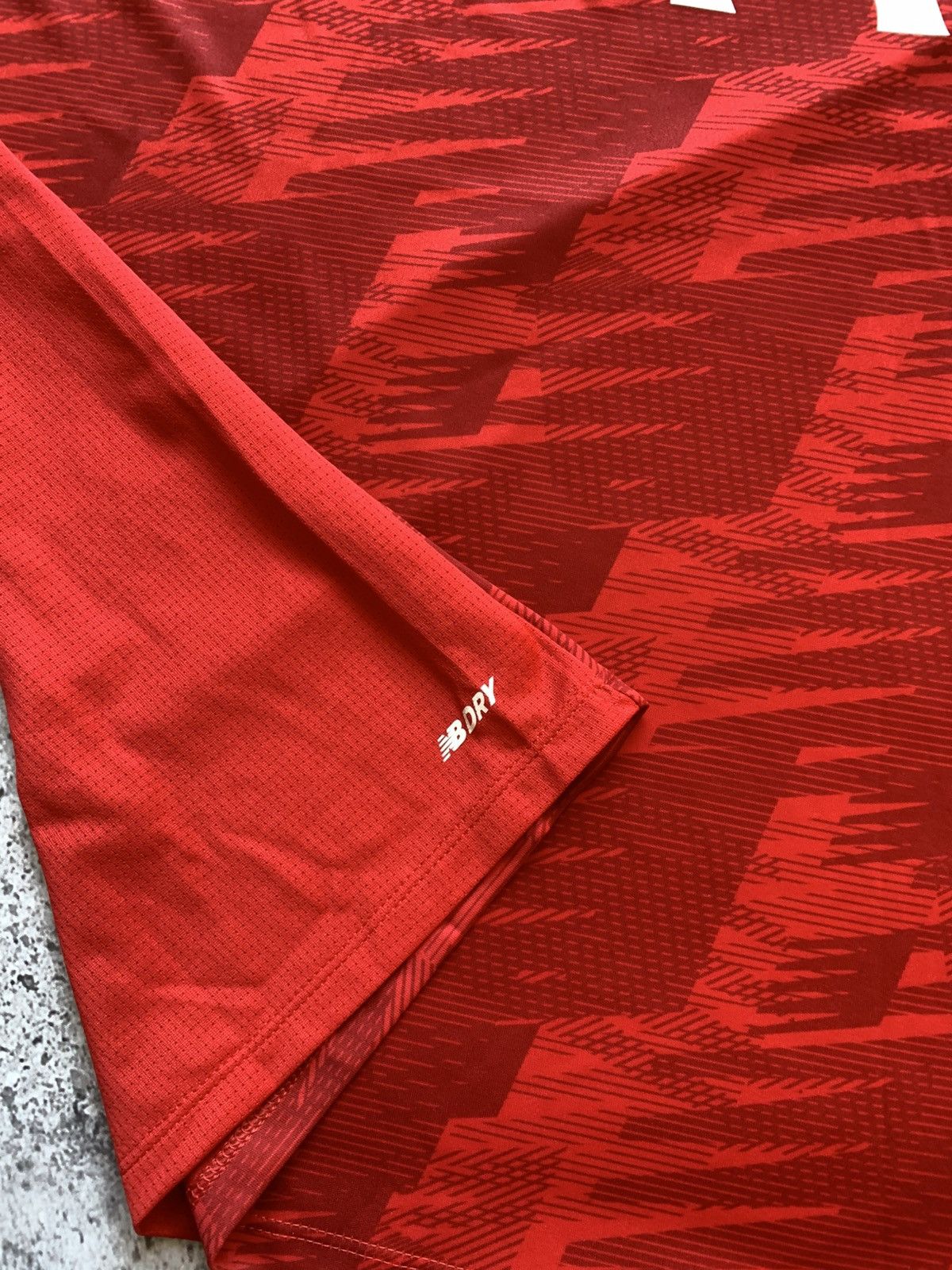 New Balance 🔥NEW BALANCE LIVERPOOL TRAINING SOCCER FOOTBALL JERSEY Size US M / EU 48-50 / 2 - 8 Thumbnail
