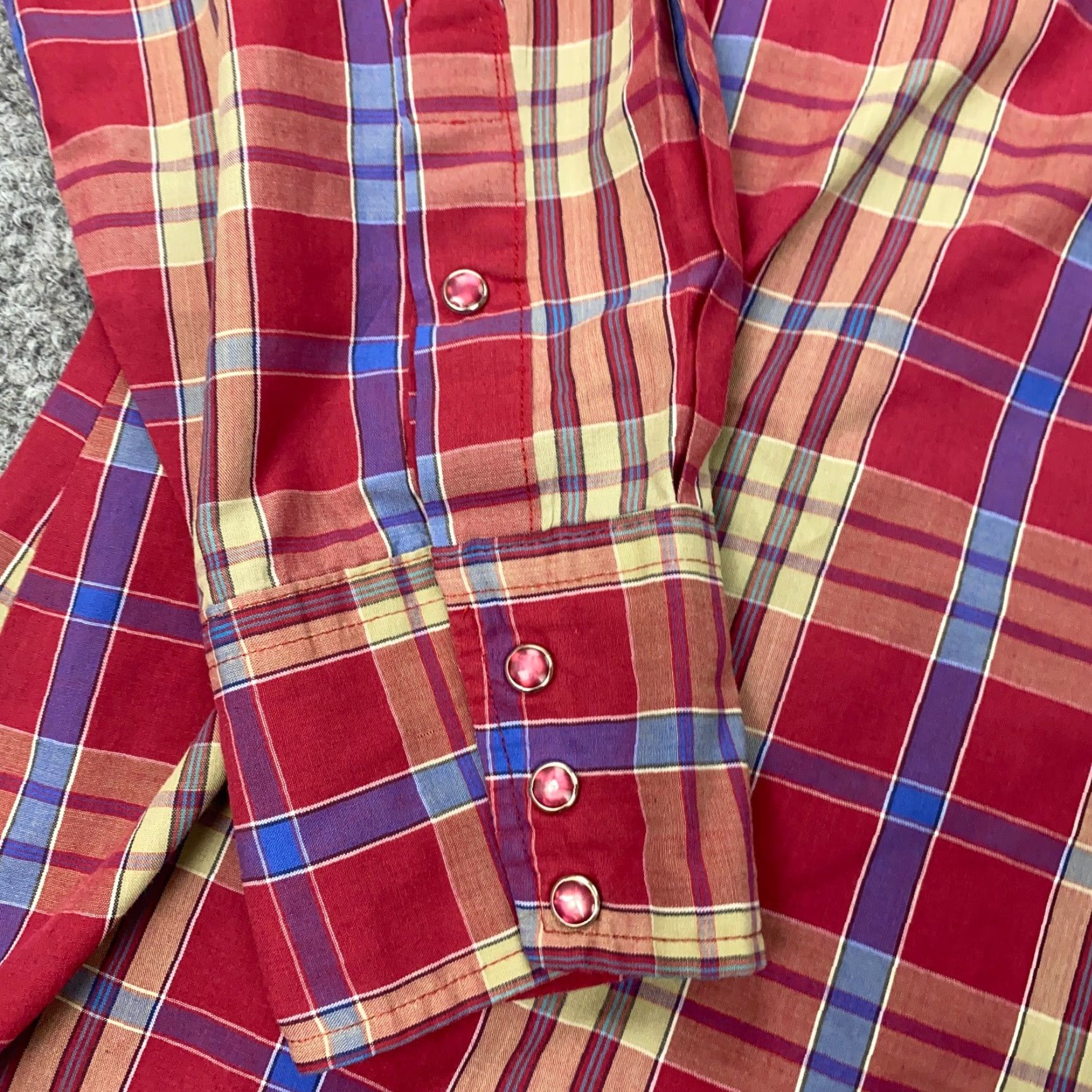 Armani VINTAGE Karman Shirt Mens XL Red Plaid Pearl Snap Long Tail USA Size US XL / EU 56 / 4 - 4 Thumbnail