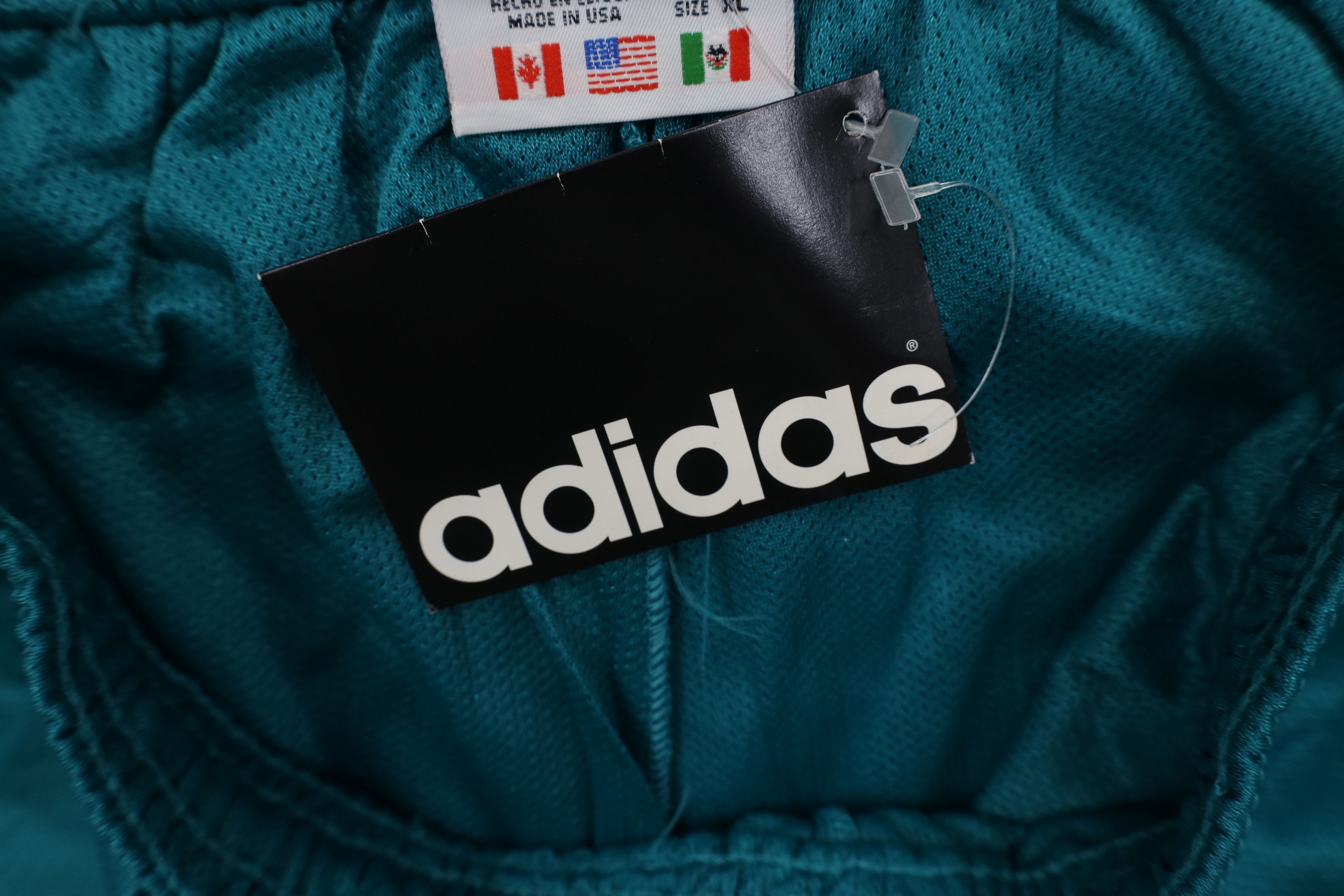 Adidas Deadstock Vintage 90s Adidas Above Knee Mesh Shorts USA Size US 36 / EU 52 - 8 Thumbnail