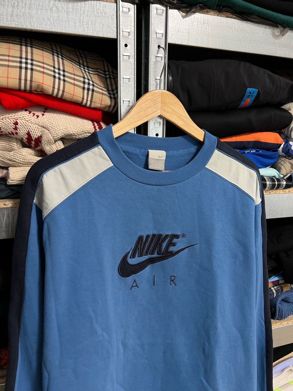 Nike × Vintage Vintage Nike Air Sweatshirt Big Central Logo Y2K Size XL Size US XL / EU 56 / 4 - 2 Thumbnail