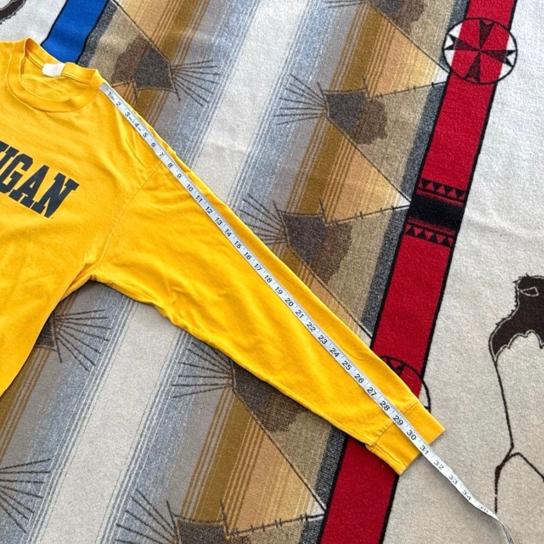 Vintage VINTAGE University Of Michigan Wolverines Long Sleeve T-Shirt XL Men Yellow 90s College Sports Size US XL / EU 56 / 4 - 6 Thumbnail