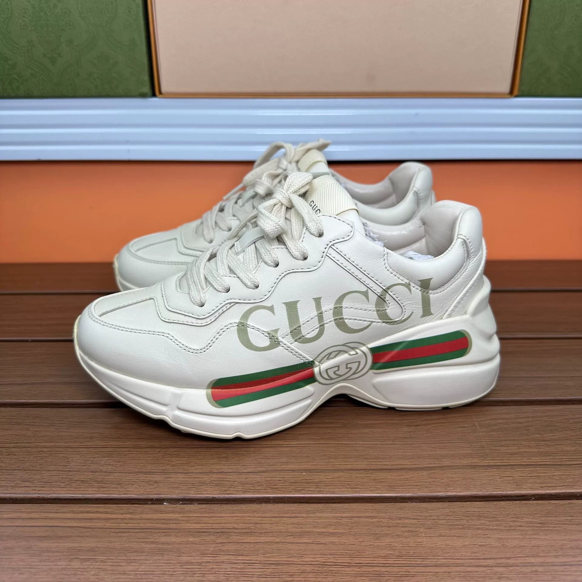 Gucci Gucci Printed Lowtop Sneakers it_34-5 Women Size US 4.5 / IT 34.5 - 1 Thumbnail