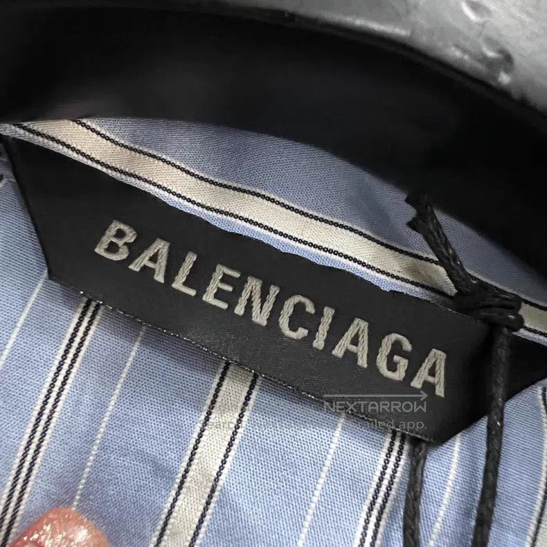 Balenciaga Balenciaga Patchwork faux two-piece V-neck knit top Size US M / EU 48-50 / 2 - 4 Thumbnail