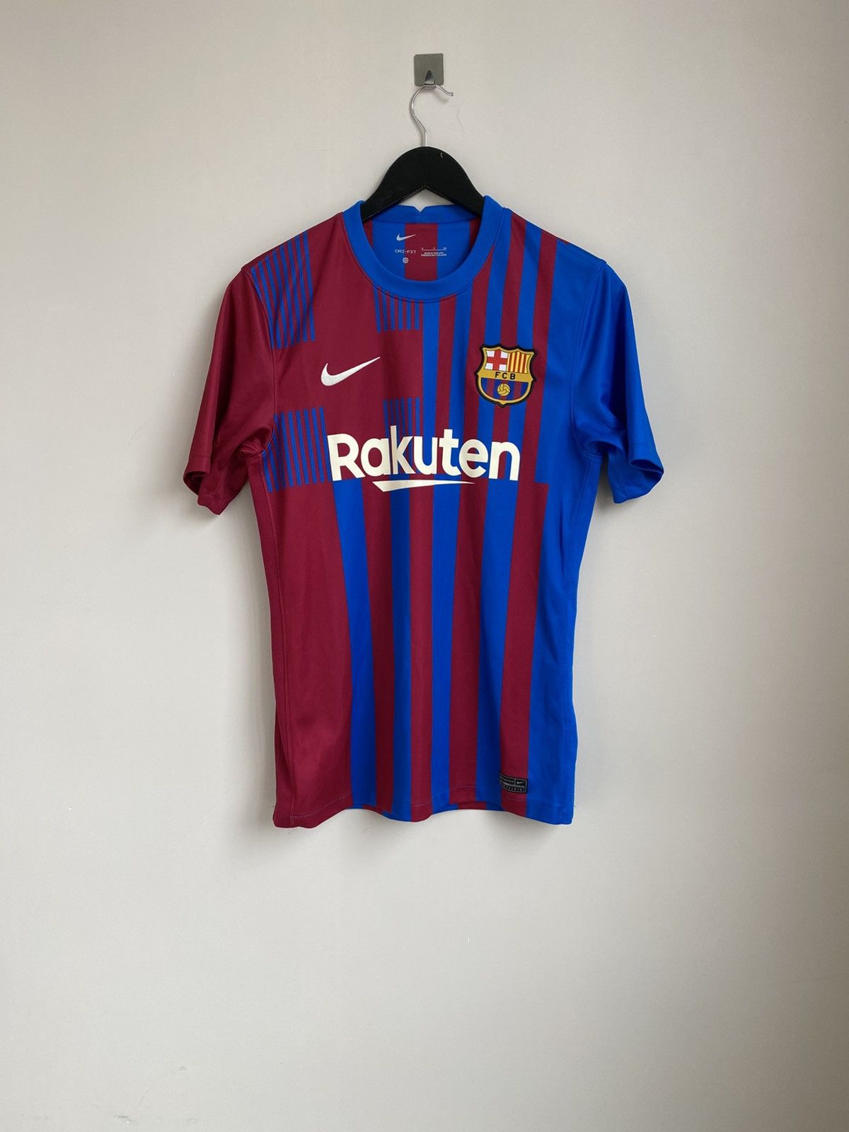 Nike BARCELONA HOME FOOTBALL SHIRT SOCCER JERSEY NIKE Size US S / EU 44-46 / 1 - 1 Thumbnail