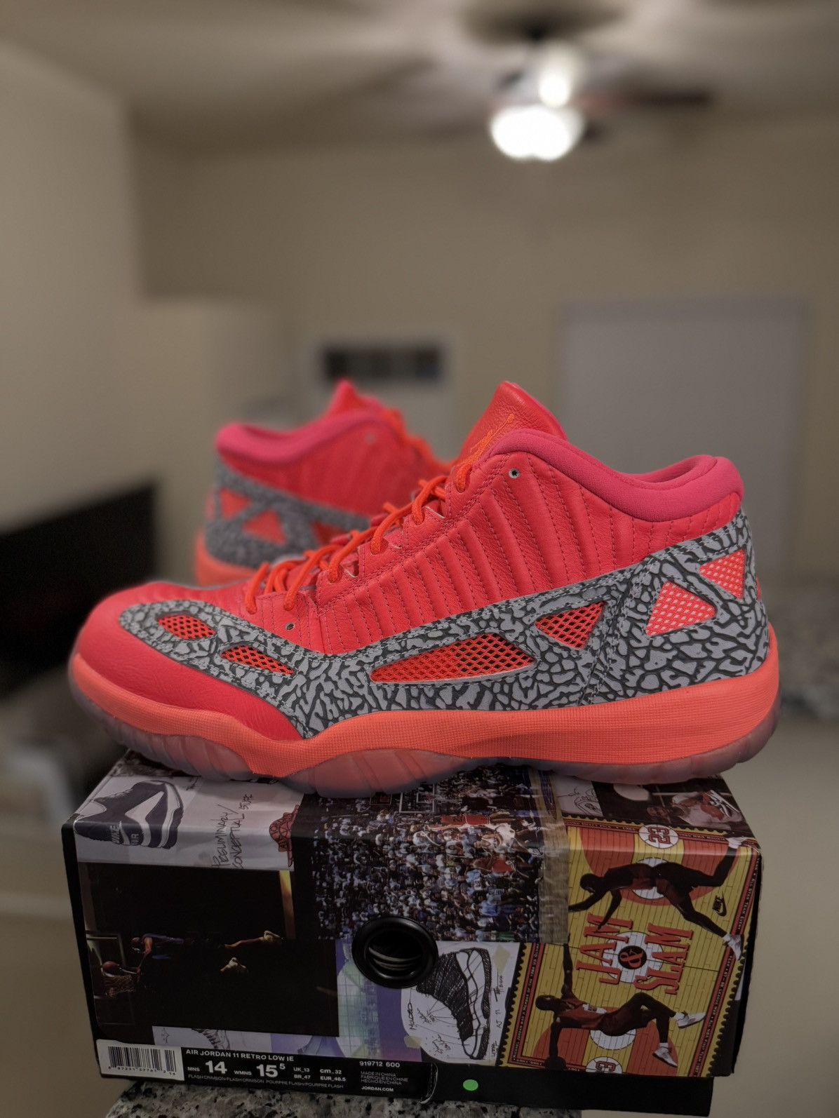 Jordan Brand × Nike Jordan 11 XI Flash Red Crimson Size 14 RARE Size US 14 / EU 47 - 1 Thumbnail