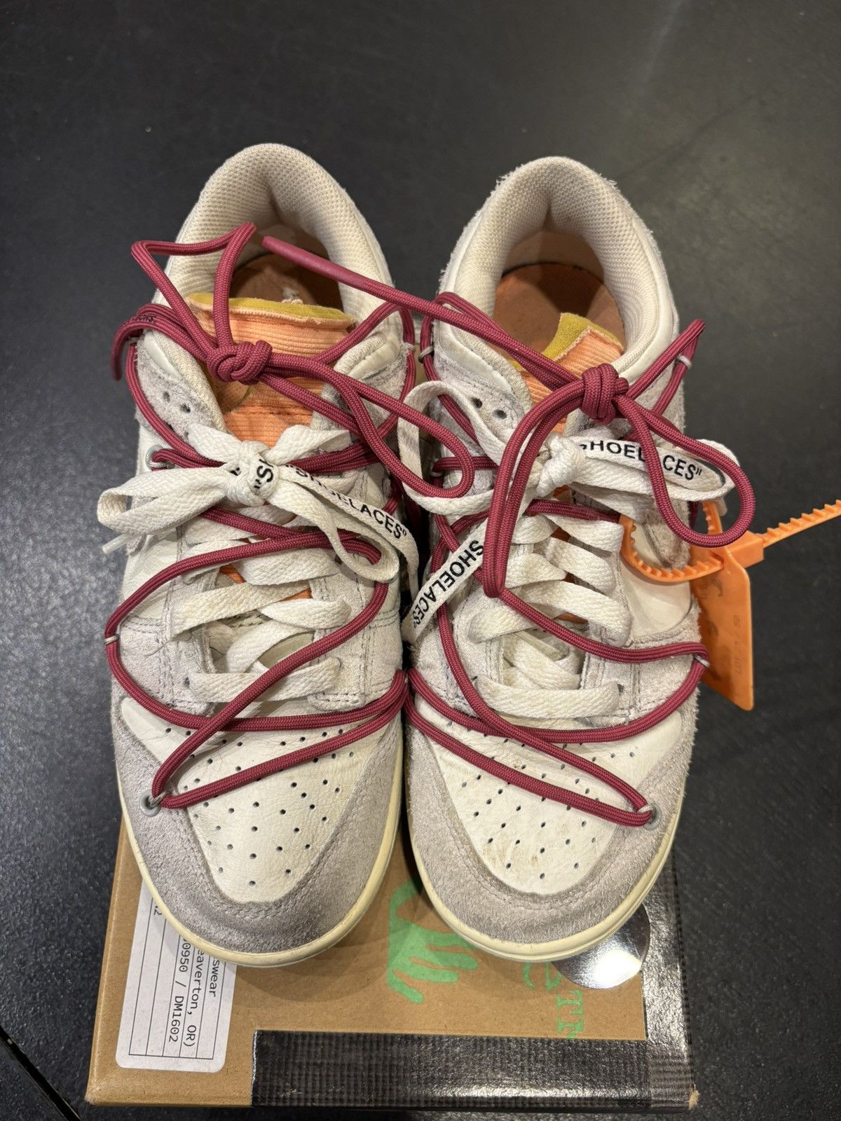Nike × Off-White Off White x Nike Dunk Low ‘Lot 35’ Size US 6 / EU 39 - 4 Thumbnail
