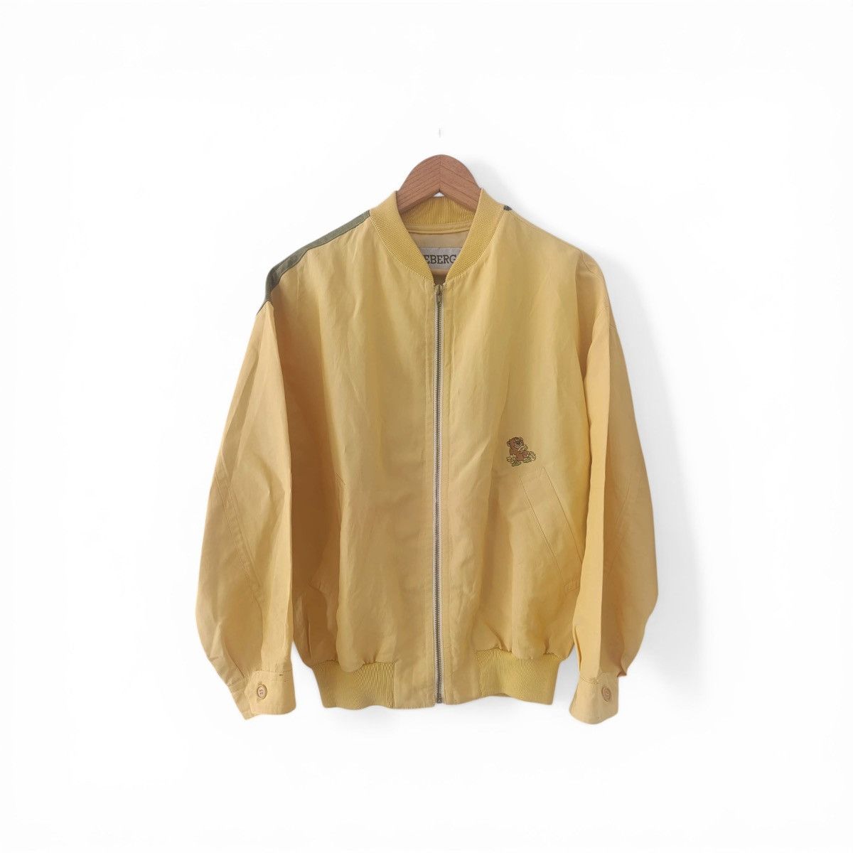 Iceberg Iceberg Vintage Bomber Jacket | Jungle Book | Made in Italy Size US S / EU 44-46 / 1 - 1 Thumbnail