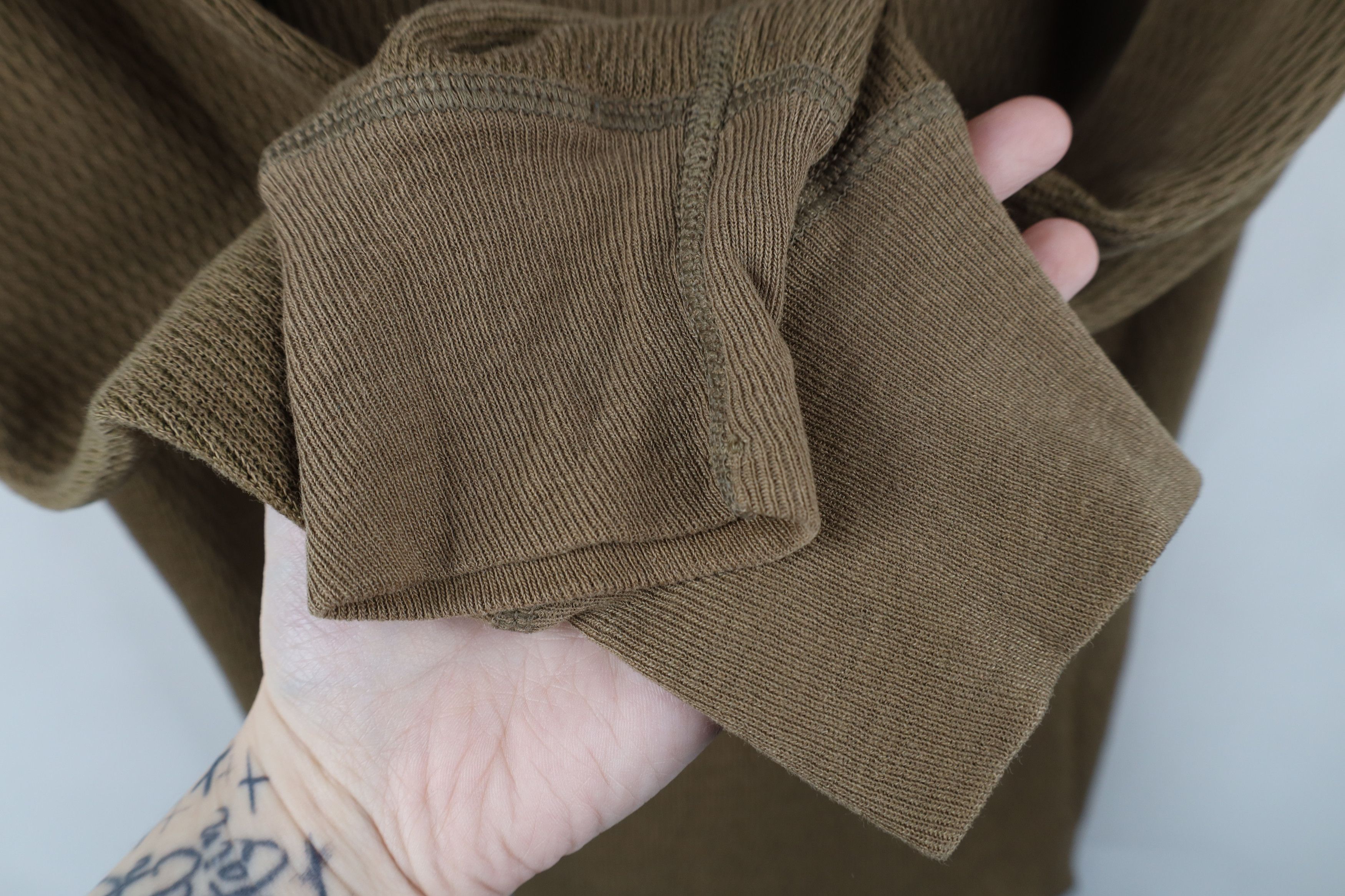 Vintage Vintage 90s Streetwear Thermal Waffle Knit T-Shirt Brown USA Size US XL / EU 56 / 4 - 7 Thumbnail
