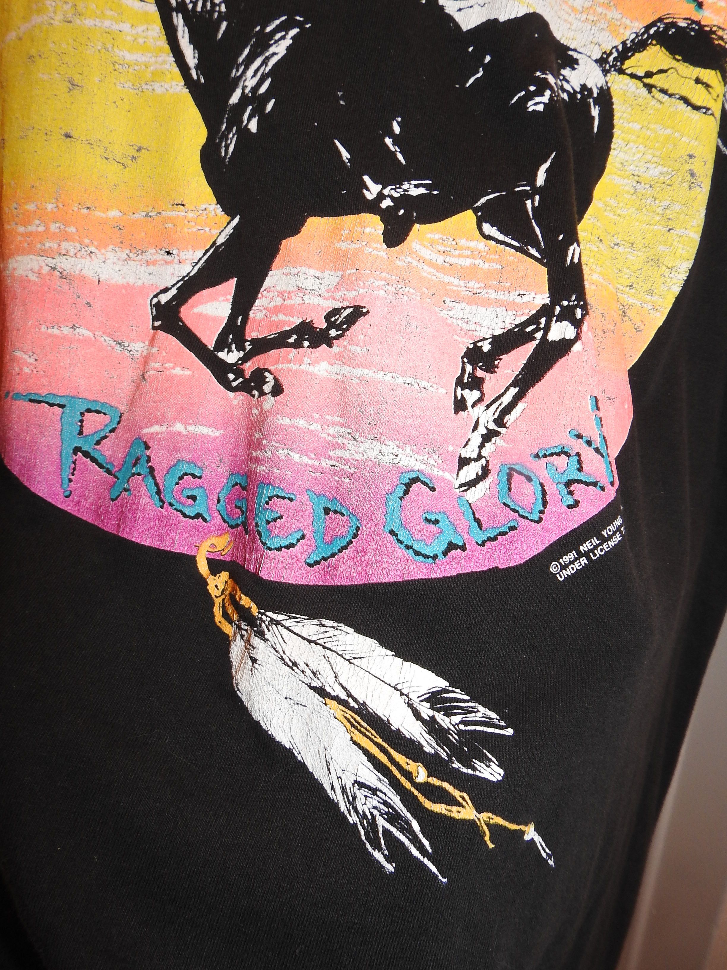 Vintage Vintage Neil Young Crazy Horse Brockum 1991 Tour T Shirt Size US L / EU 52-54 / 3 - 8 Thumbnail