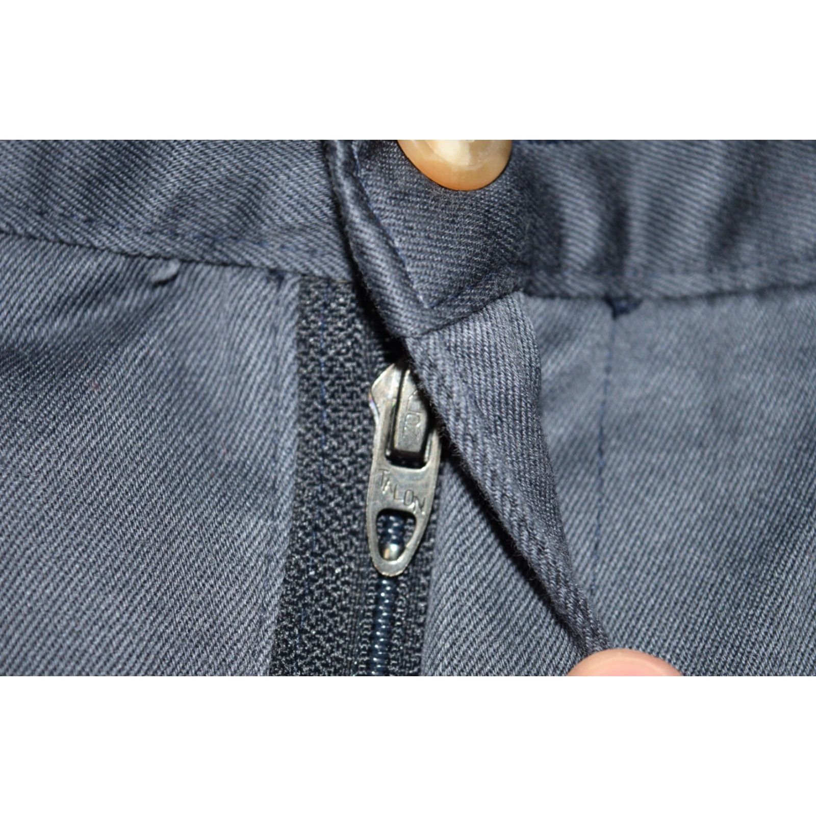 Vintage VINTAGE AÉROPOSTALE CHINO SHORTS BNWT CUFFED NAVY BLUE MENS SIZE 30 90s USA Size US 30 / EU 46 - 4 Thumbnail