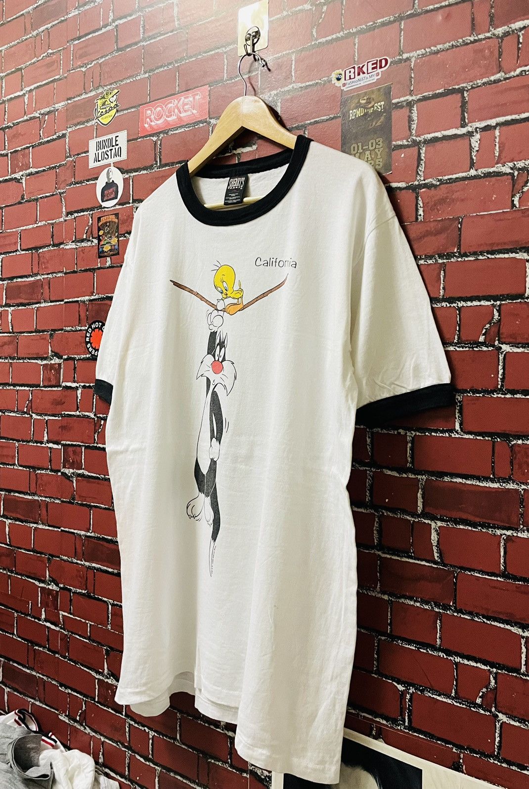 Warner Bros VINTAGE LOONEY TUNES CARLIFORNIA 90s SHIRTS Size US L / EU 52-54 / 3 - 2 Thumbnail