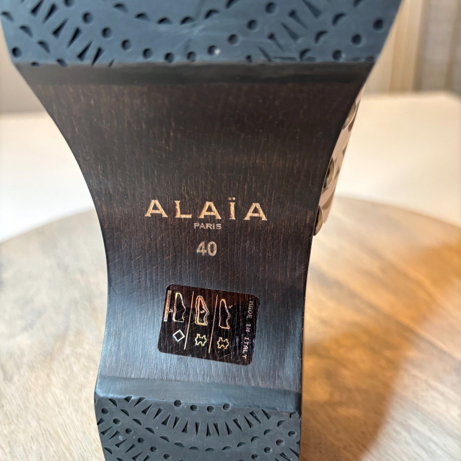 Alaia Alaia White Leather Clog Mules Wooden Platform EU 40 US 8.5 Size US 8.5 / IT 38.5 - 11 Thumbnail
