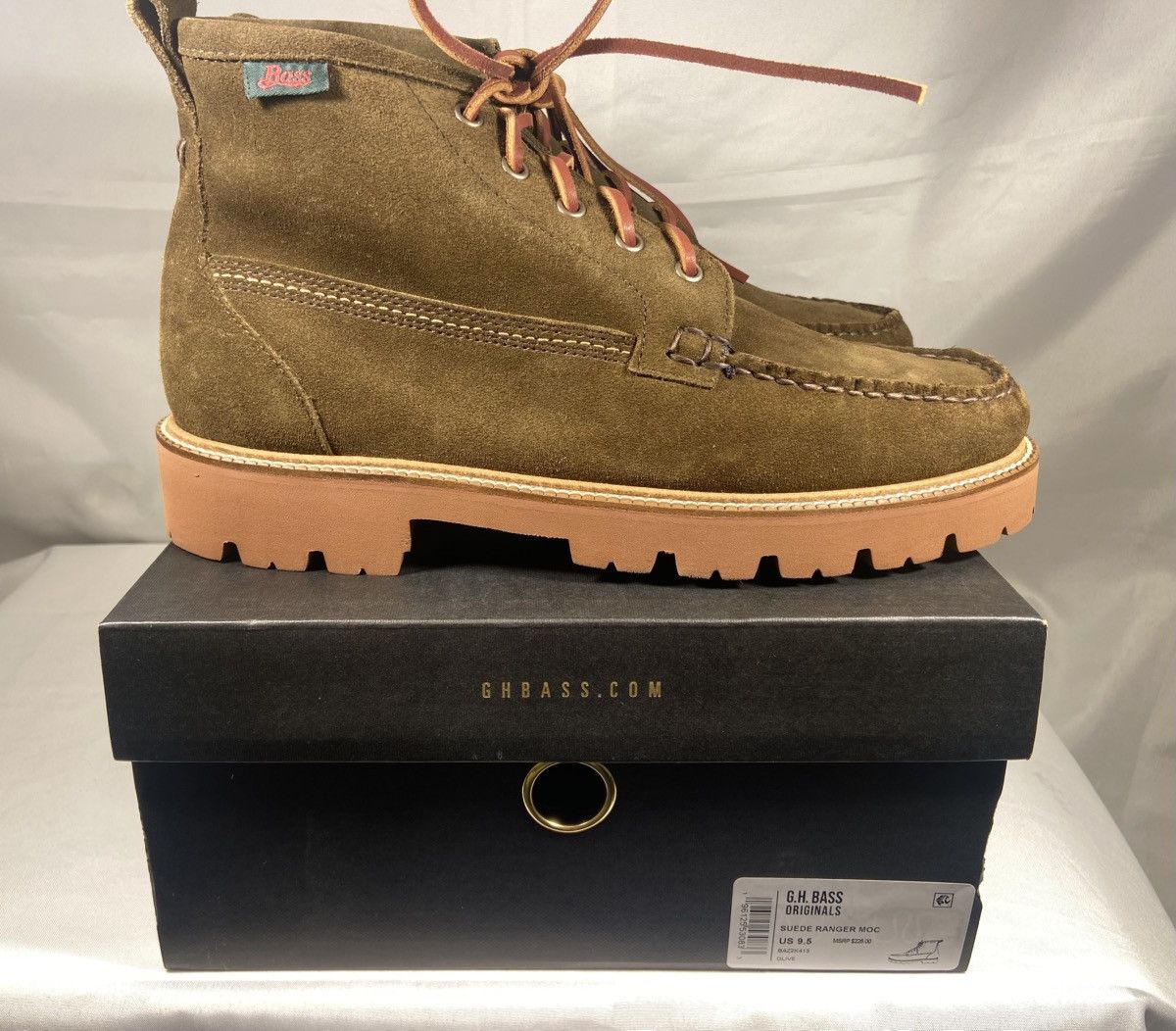 G.H. Bass & Co. Suede Ranger Moc Boot Olive Size US 9.5 / EU 42-43 - 1 Thumbnail