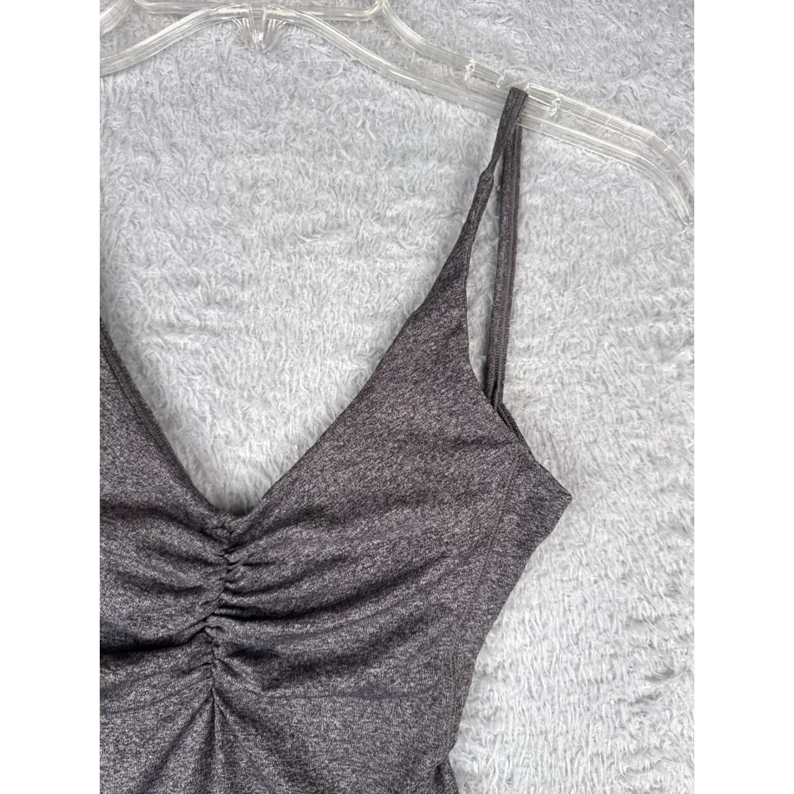 Lululemon Lululemon Bodysuit Women Regular Size 2 Gray Yoga Gym Sleeveless V-Neck Heathered Nulu Fabric Size XS / US 0-2 / IT 36-38 - 3 Thumbnail