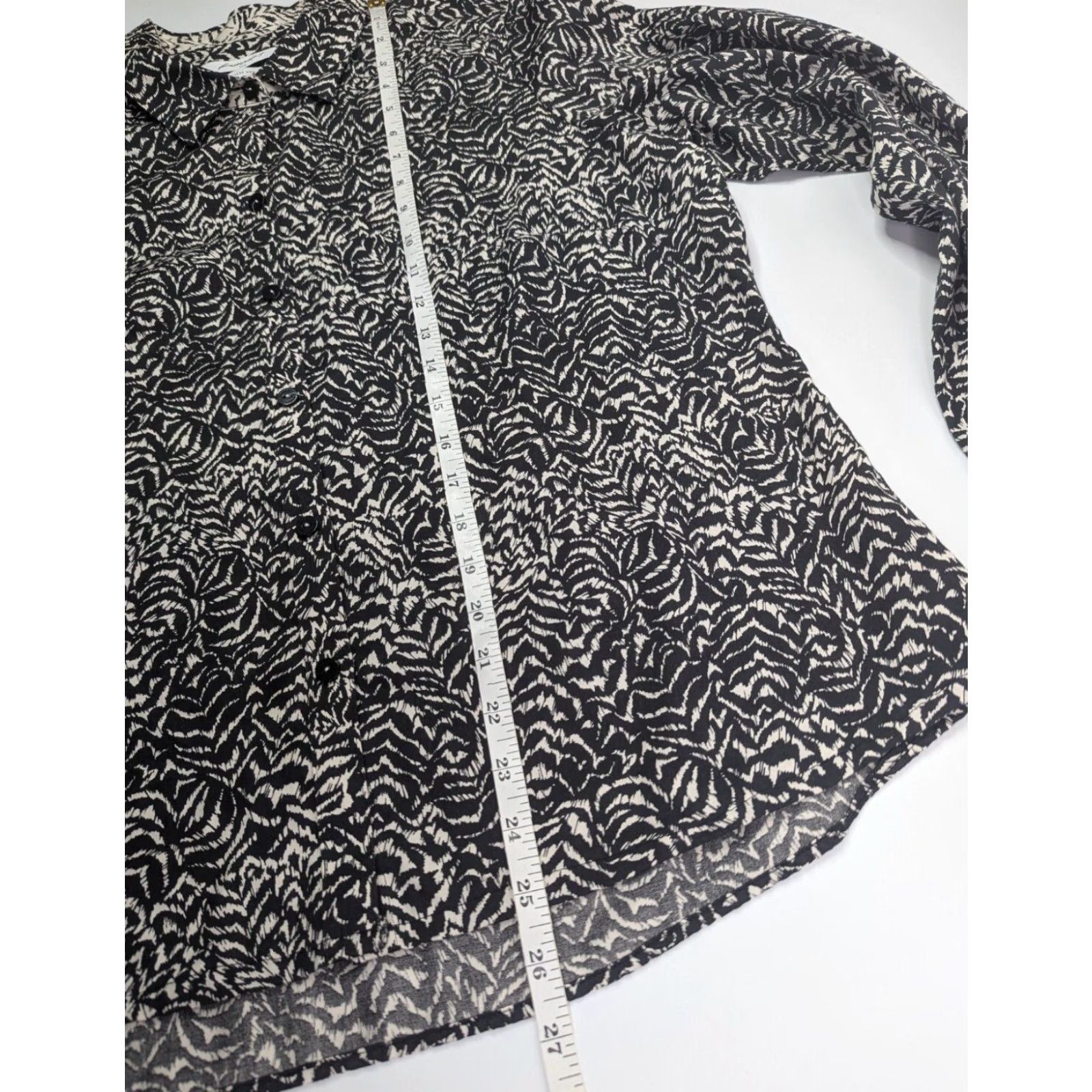 Vintage Foxcroft Button-Up Shirt Black Swirl Abstract Long Sleeve Non-Iron 16 Women Size XXL / US 16-18 / IT 52-54 - 4 Thumbnail